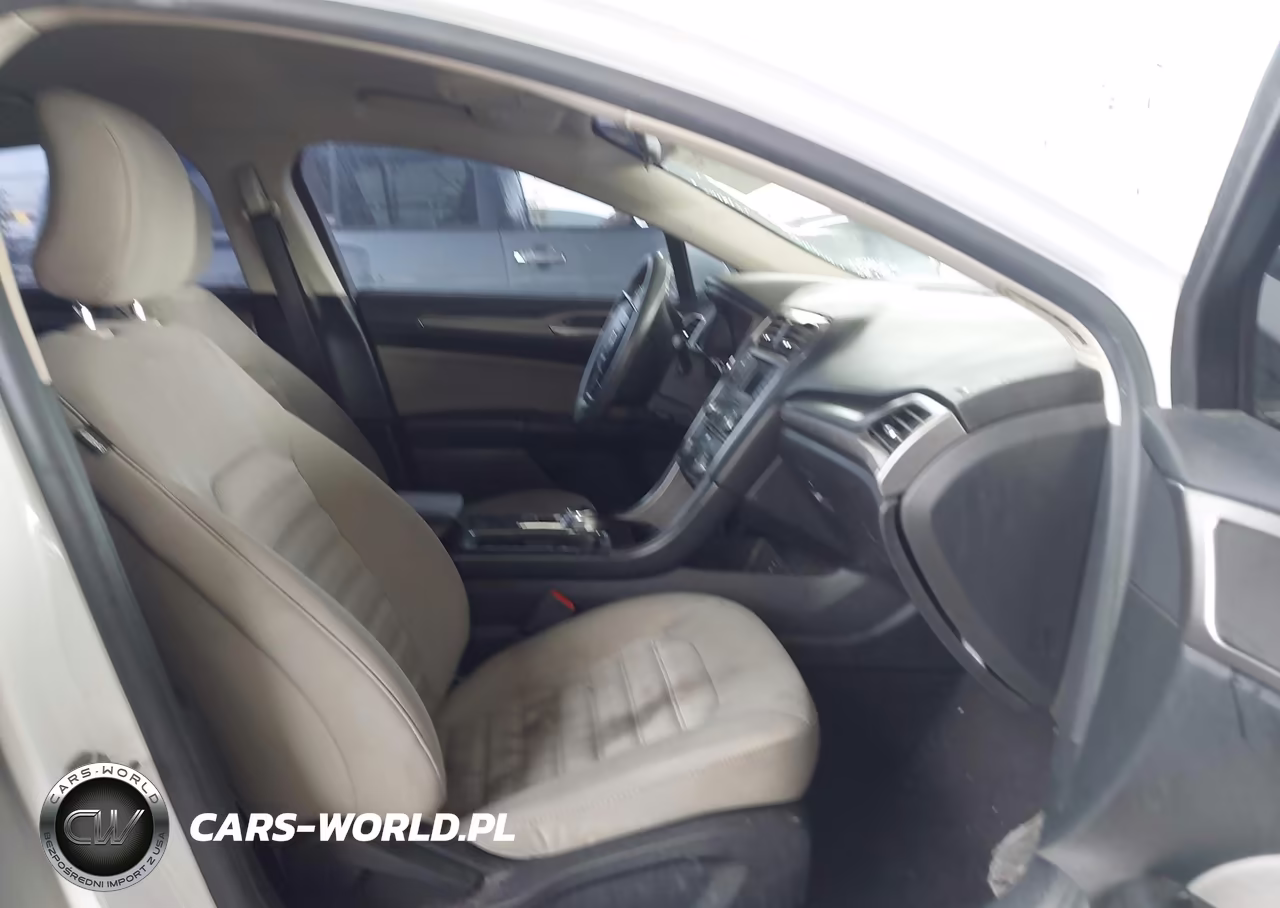 2017 Ford Fusion S VIN:3FA6P0G71HR330403 - 5