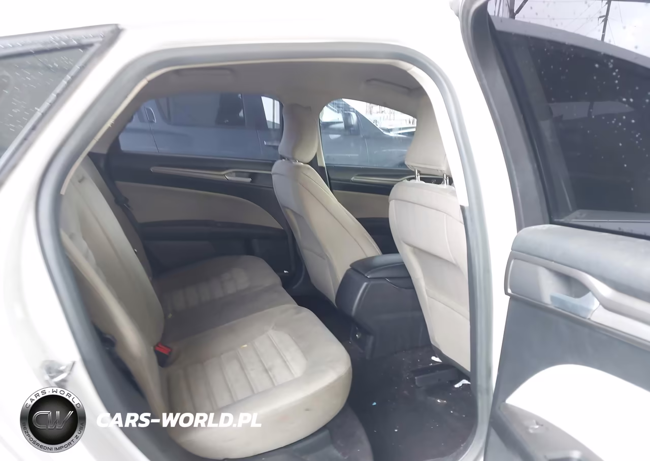 2017 Ford Fusion S VIN:3FA6P0G71HR330403 - 8