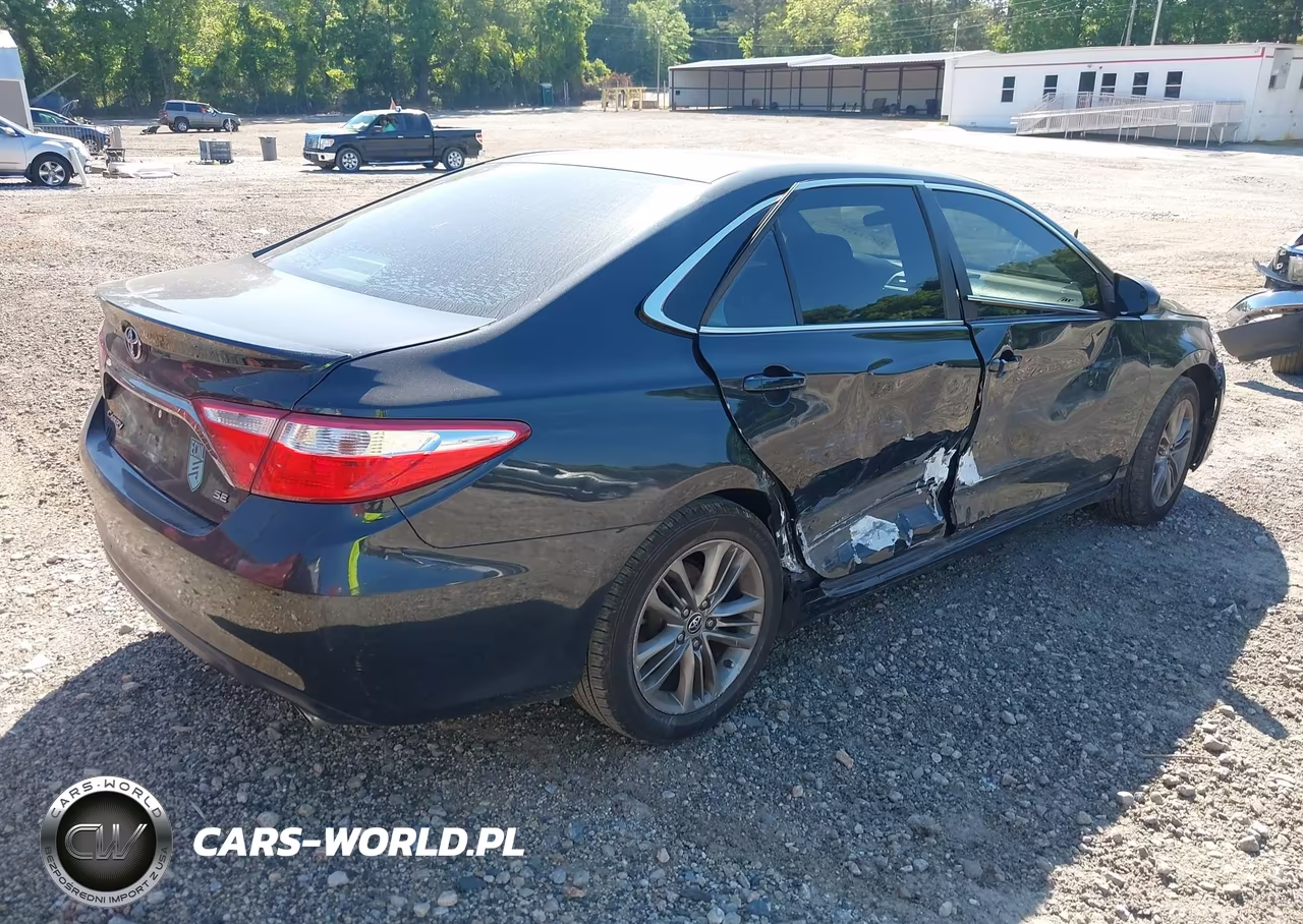 2016 Toyota Camry Se VIN:4T1BF1FK4GU174349 - 4