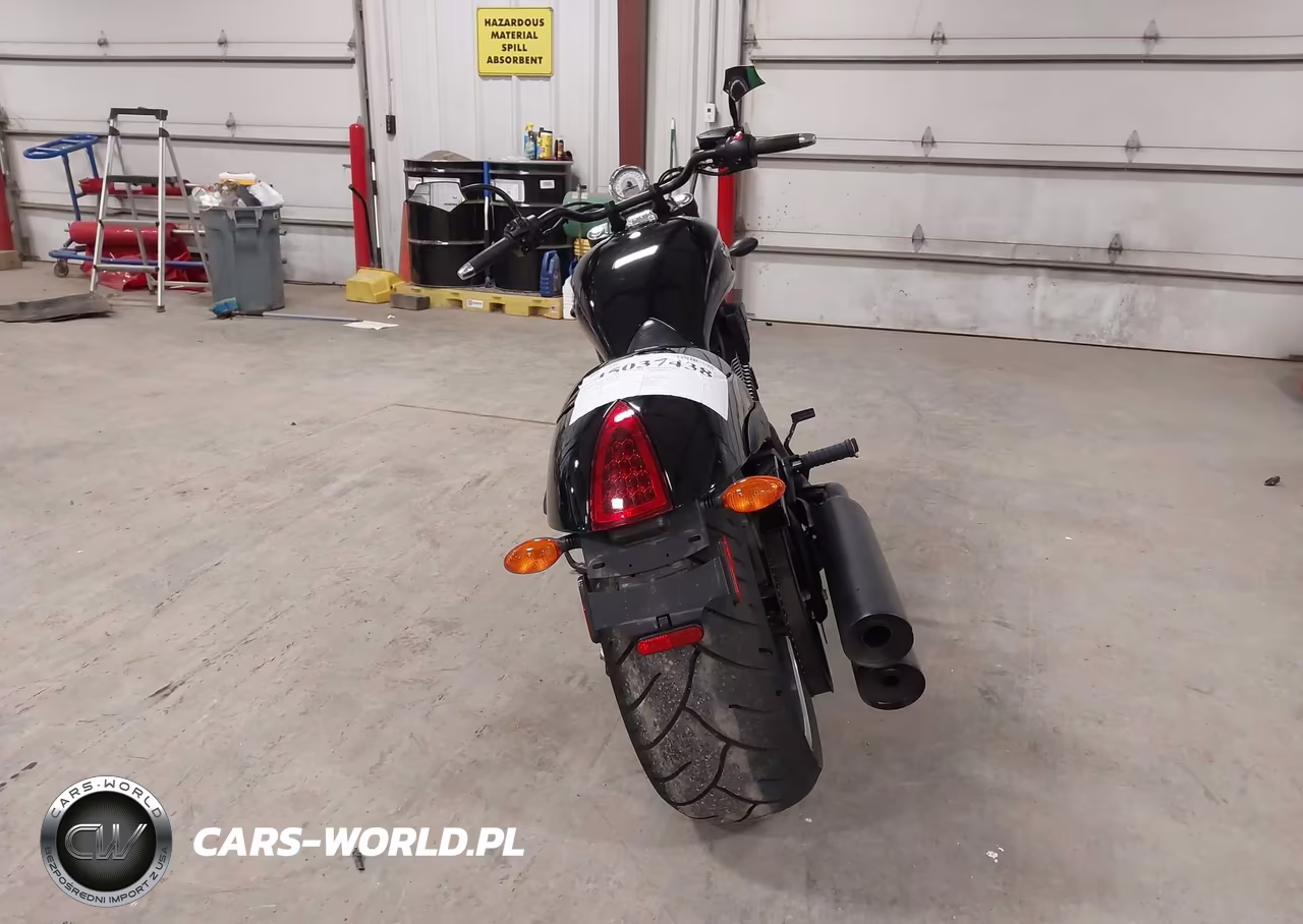 2014 Victory Motorcycles Hammer 8-Ball VIN:5VPHA36N5E3028095 - 6