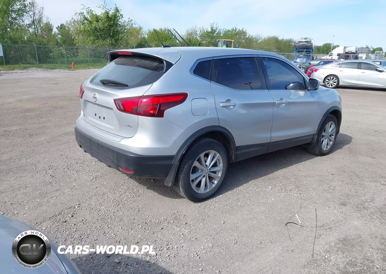 2017 Nissan Rogue Sport S VIN:JN1BJ1CR0HW116963 - 4