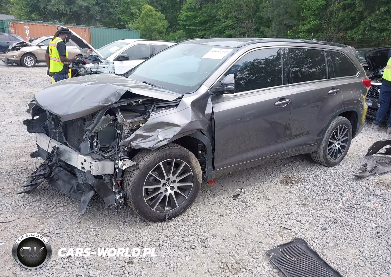 2017 Toyota Highlander Se VIN:5TDKZRFH2HS520371 - 2