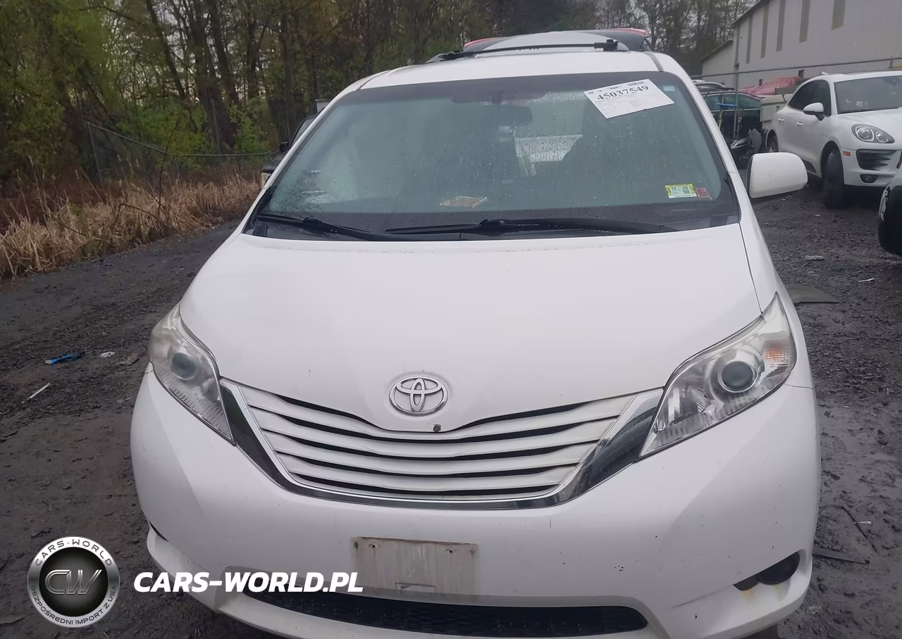 2015 Toyota Sienna Le 7 Passenger VIN:5TDJK3DC3FS115637 - 12