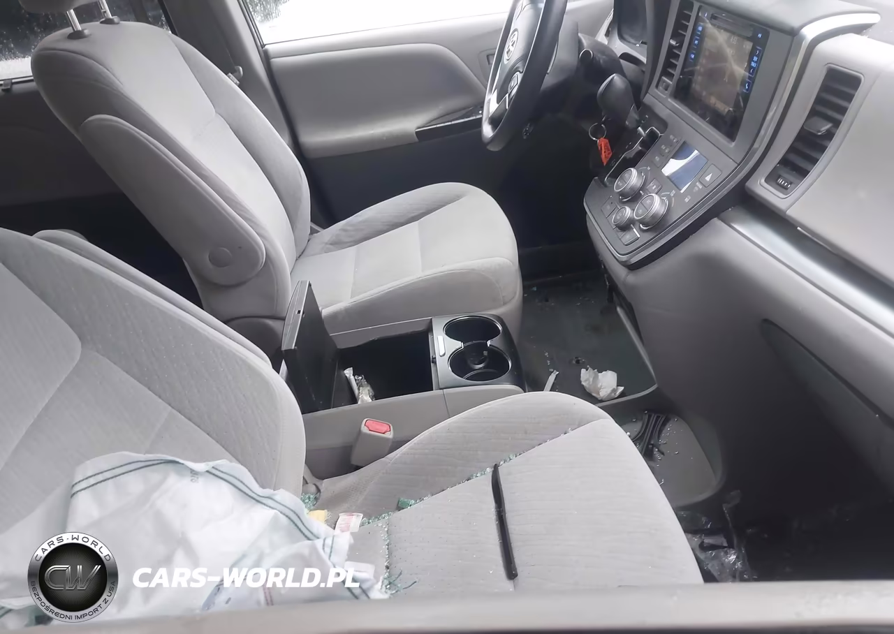 2015 Toyota Sienna Le 7 Passenger VIN:5TDJK3DC3FS115637 - 5