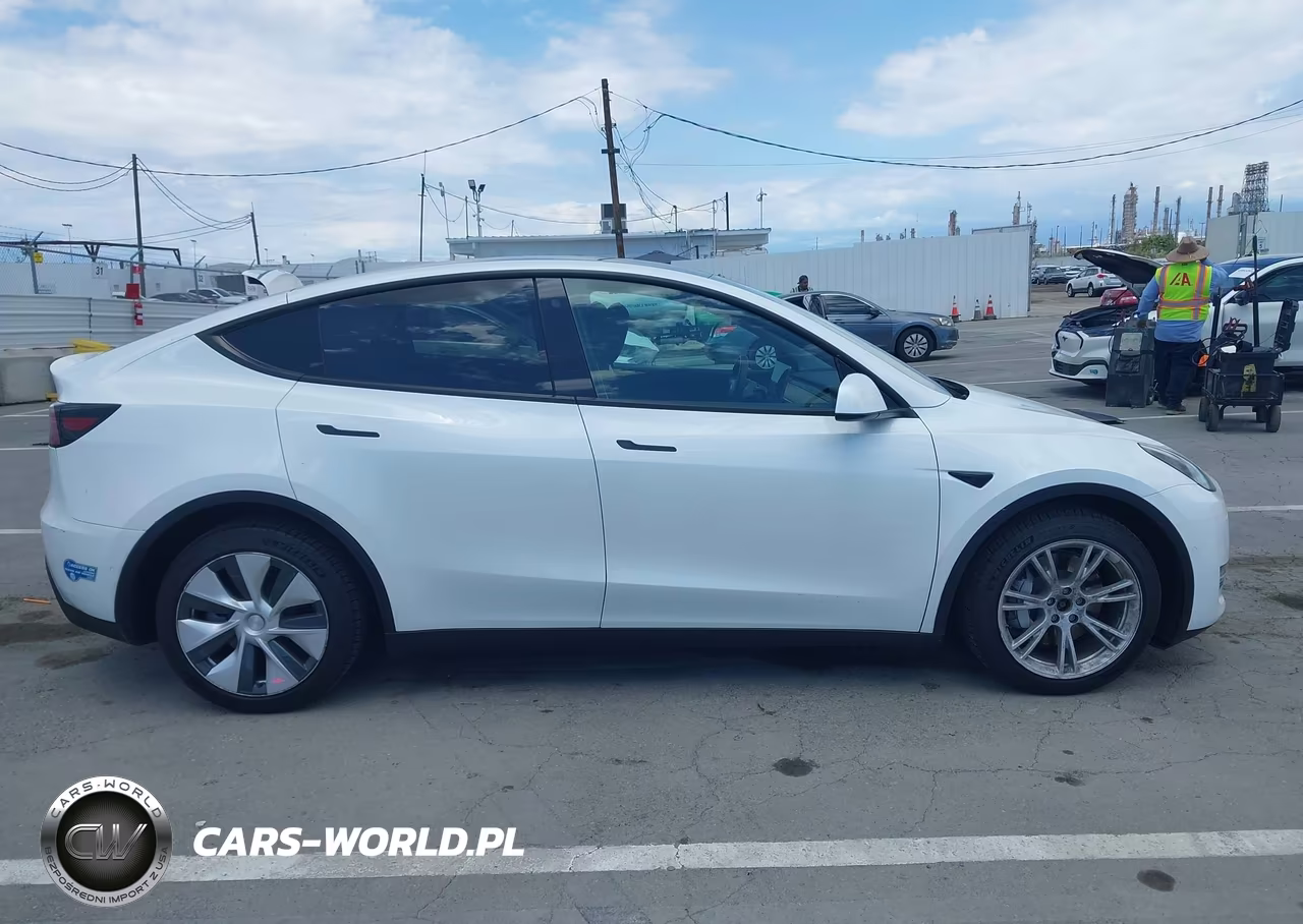 2021 Tesla Model Y Long Range Dual Motor All-Wheel Drive VIN:5YJYGDEE0MF233121 - 14