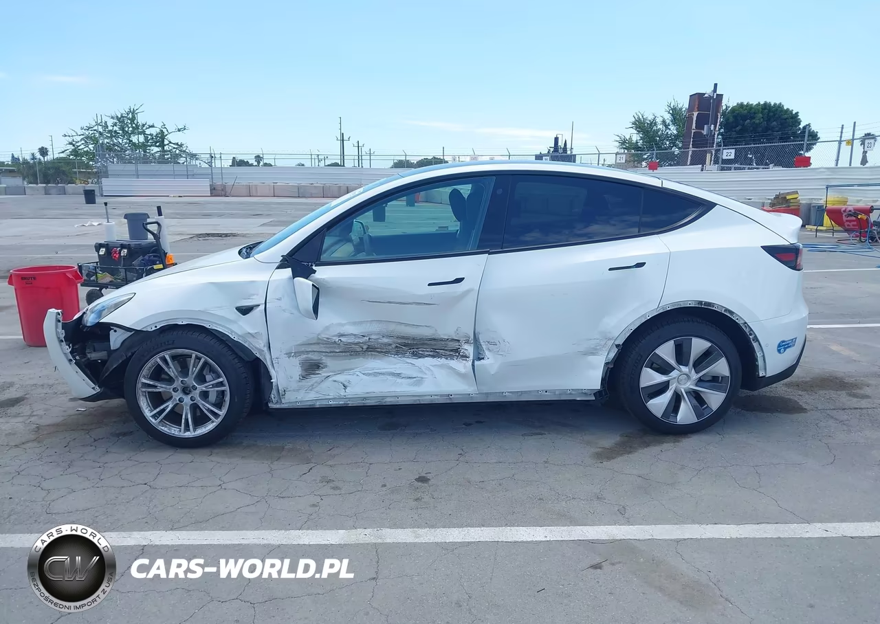 2021 Tesla Model Y Long Range Dual Motor All-Wheel Drive VIN:5YJYGDEE0MF233121 - 15