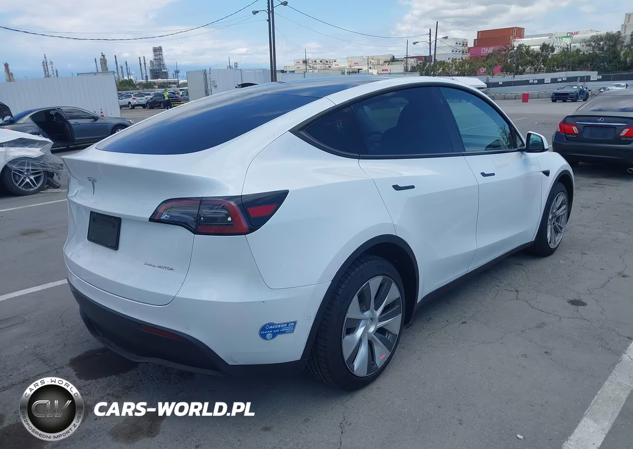 2021 Tesla Model Y Long Range Dual Motor All-Wheel Drive VIN:5YJYGDEE0MF233121 - 4