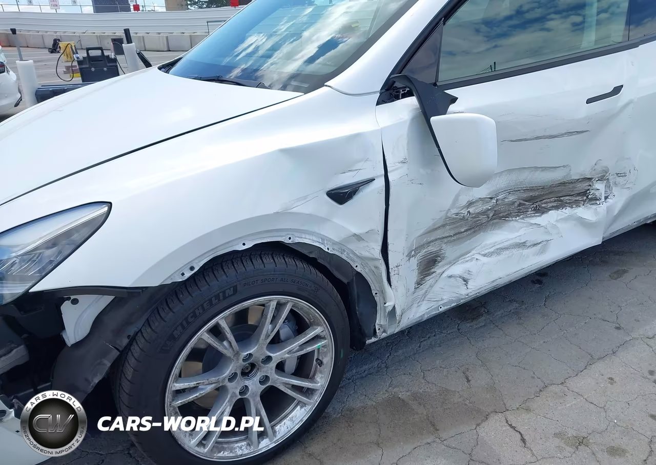 2021 Tesla Model Y Long Range Dual Motor All-Wheel Drive VIN:5YJYGDEE0MF233121 - 6