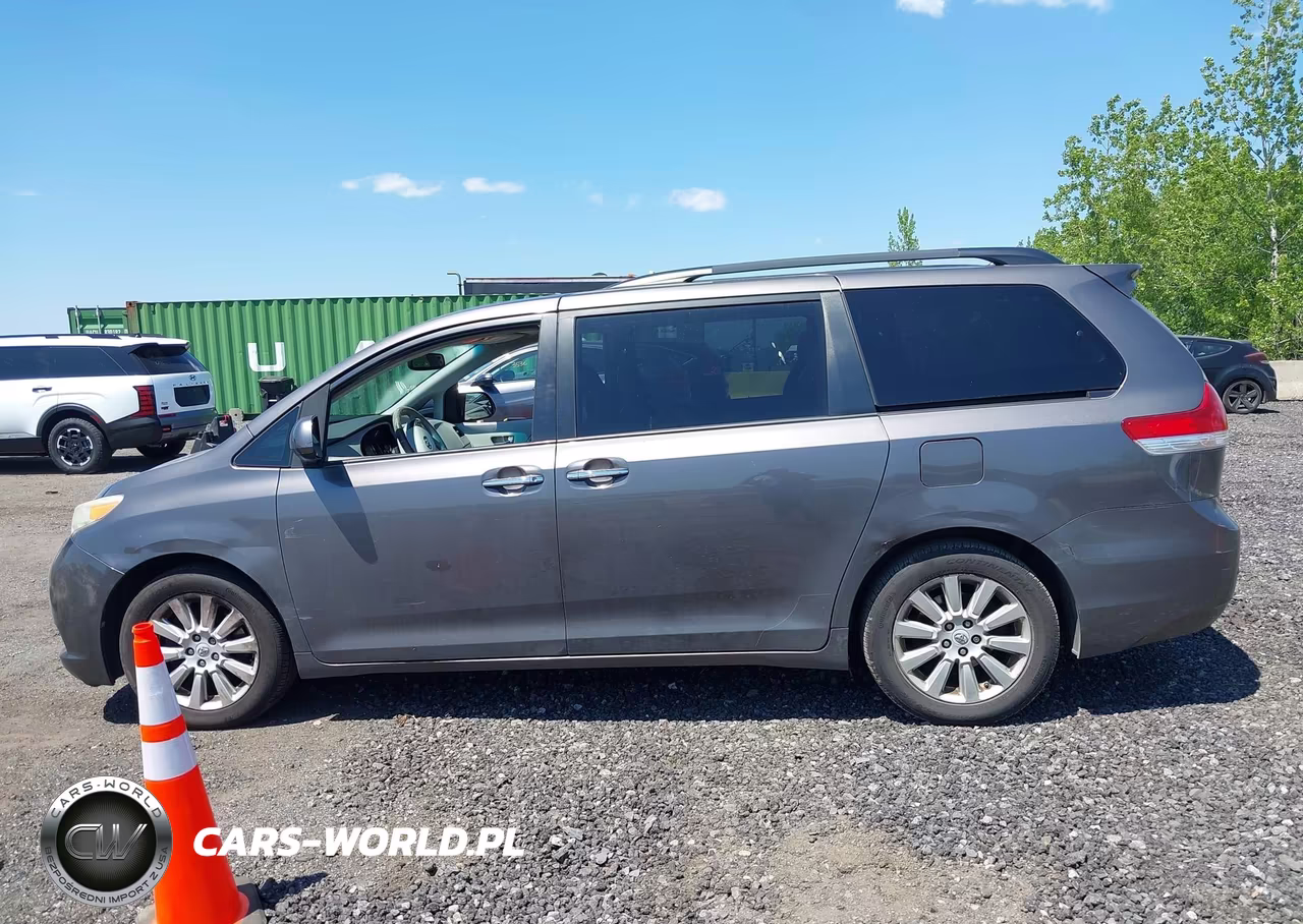 2011 Toyota Sienna Xle VIN:5TDDK3DC3BS027677 - 14