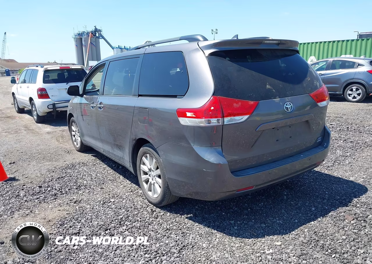 2011 Toyota Sienna Xle VIN:5TDDK3DC3BS027677 - 3