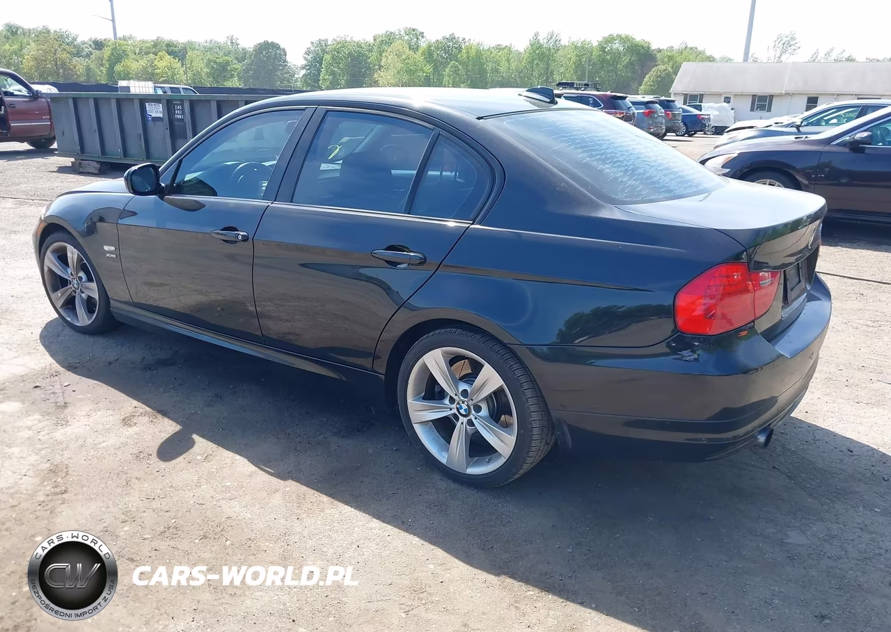 2011 BMW 335I xDrive VIN:WBAPL5C58BA920950 - 3