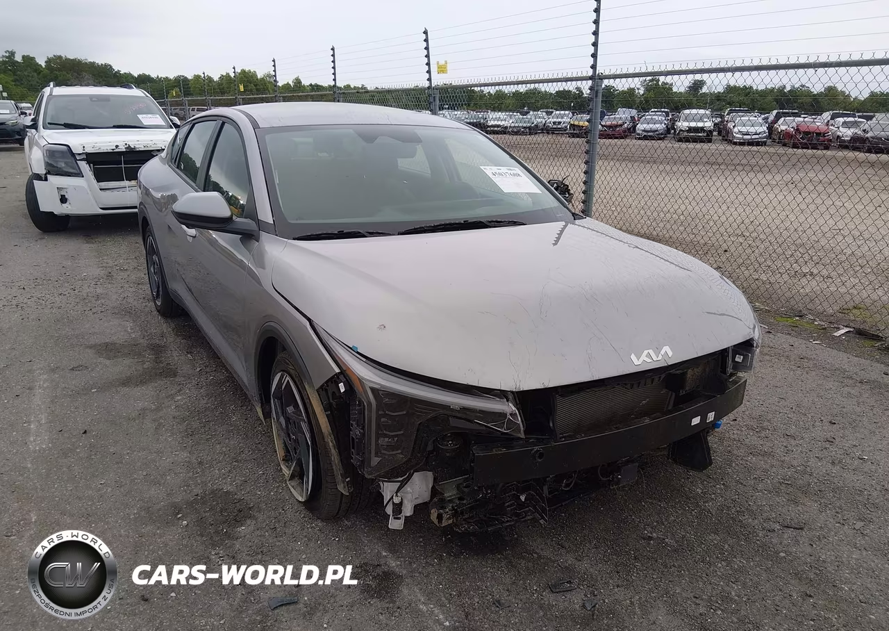 2025 Kia K4 Ex – zdjęcie 1 z 17