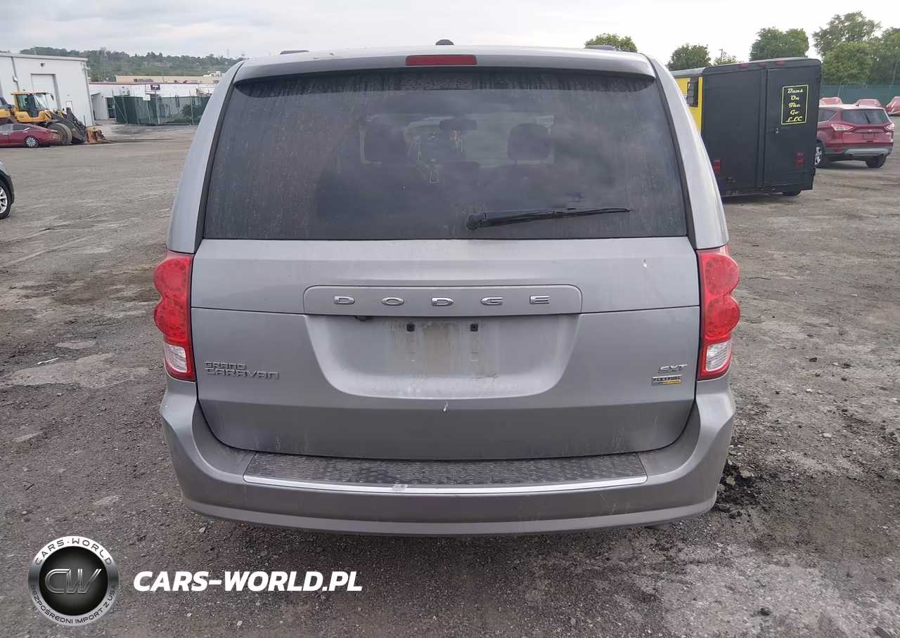 2018 Dodge Grand Caravan Sxt VIN:2C4RDGCG1JR266471 - 17