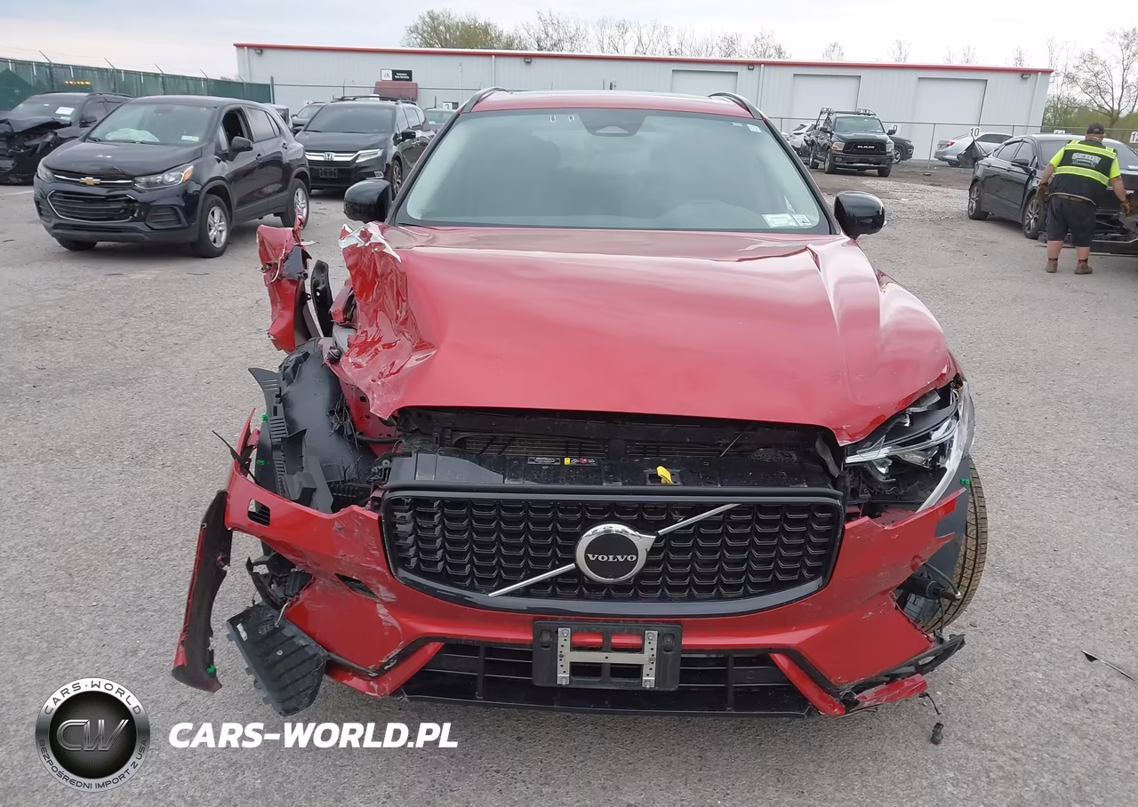 2023 Volvo Xc60 B5 Plus Dark Theme VIN:YV4L12RW2P1383275 - 12