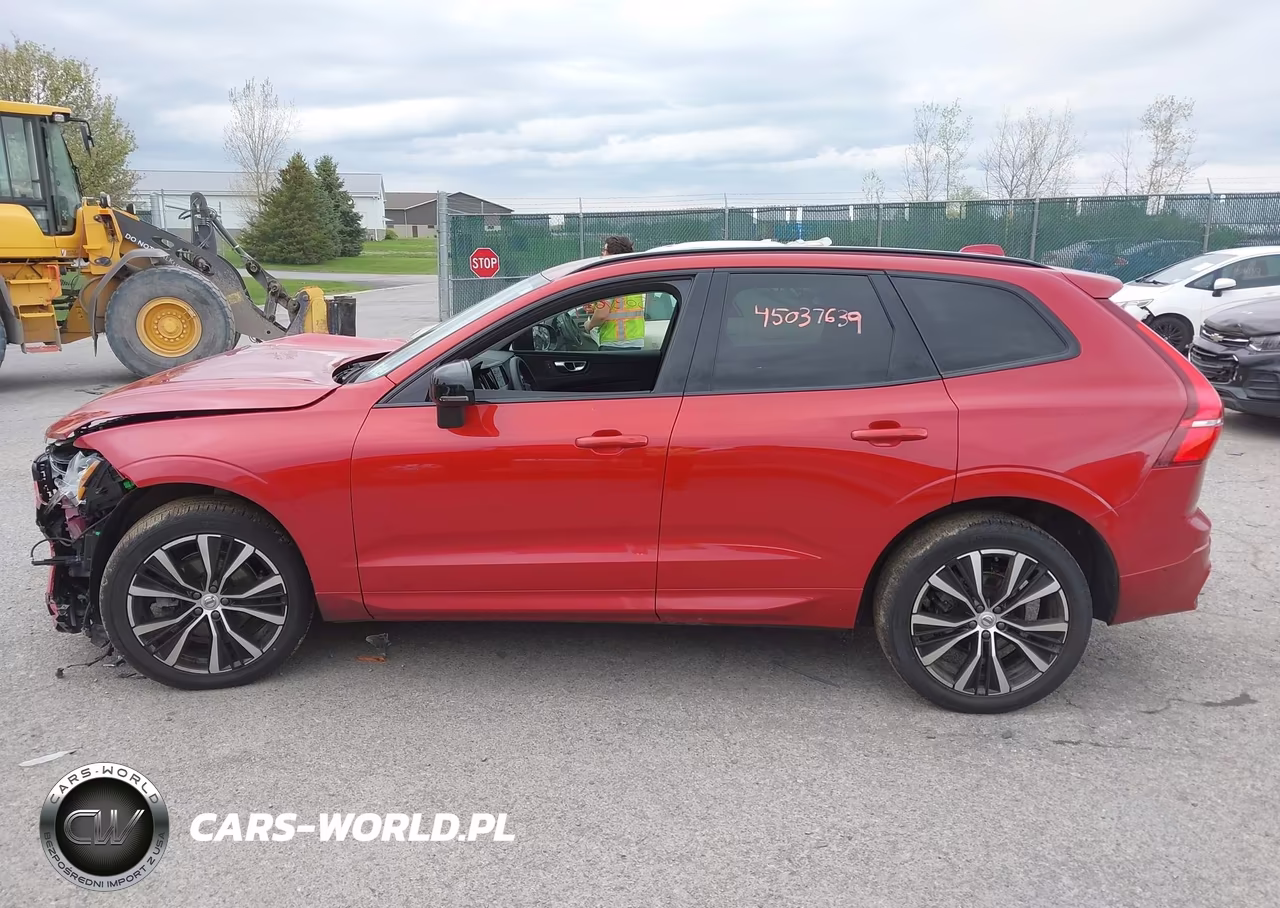 2023 Volvo Xc60 B5 Plus Dark Theme VIN:YV4L12RW2P1383275 - 14