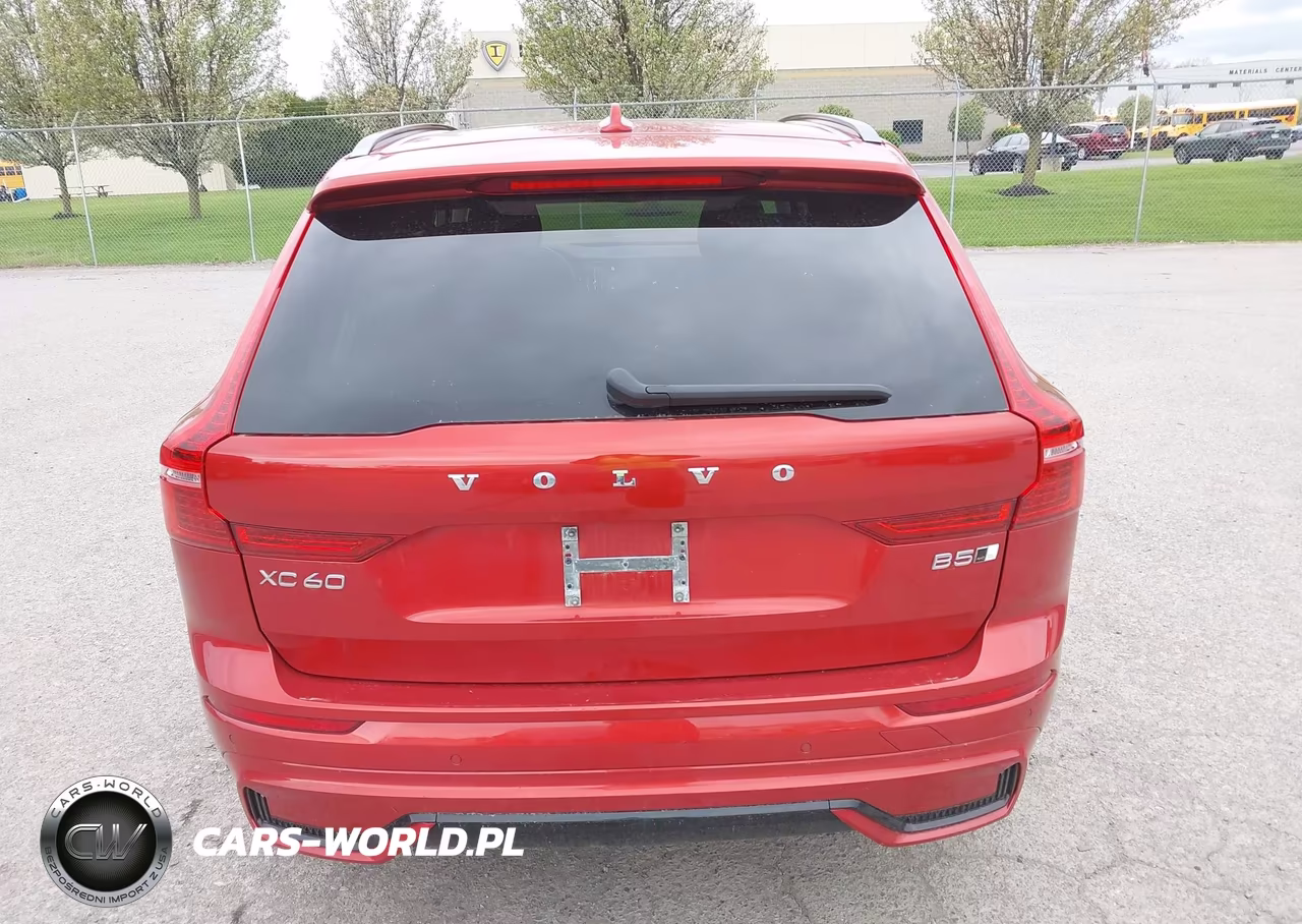 2023 Volvo Xc60 B5 Plus Dark Theme VIN:YV4L12RW2P1383275 - 16