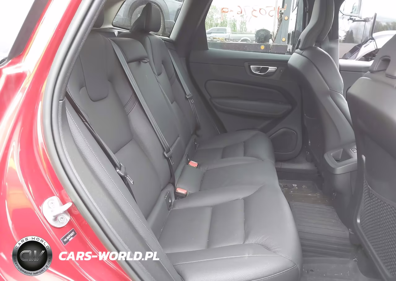 2023 Volvo Xc60 B5 Plus Dark Theme VIN:YV4L12RW2P1383275 - 8