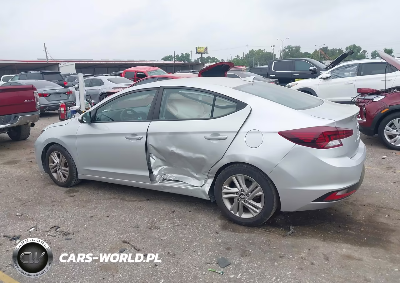 2019 Hyundai Elantra Sel VIN:5NPD84LF7KH459162 - 14