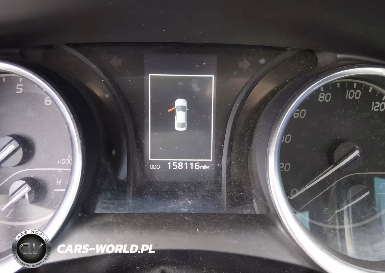 2018 Toyota Camry Le VIN:4T1B11HK7JU063491 - 15