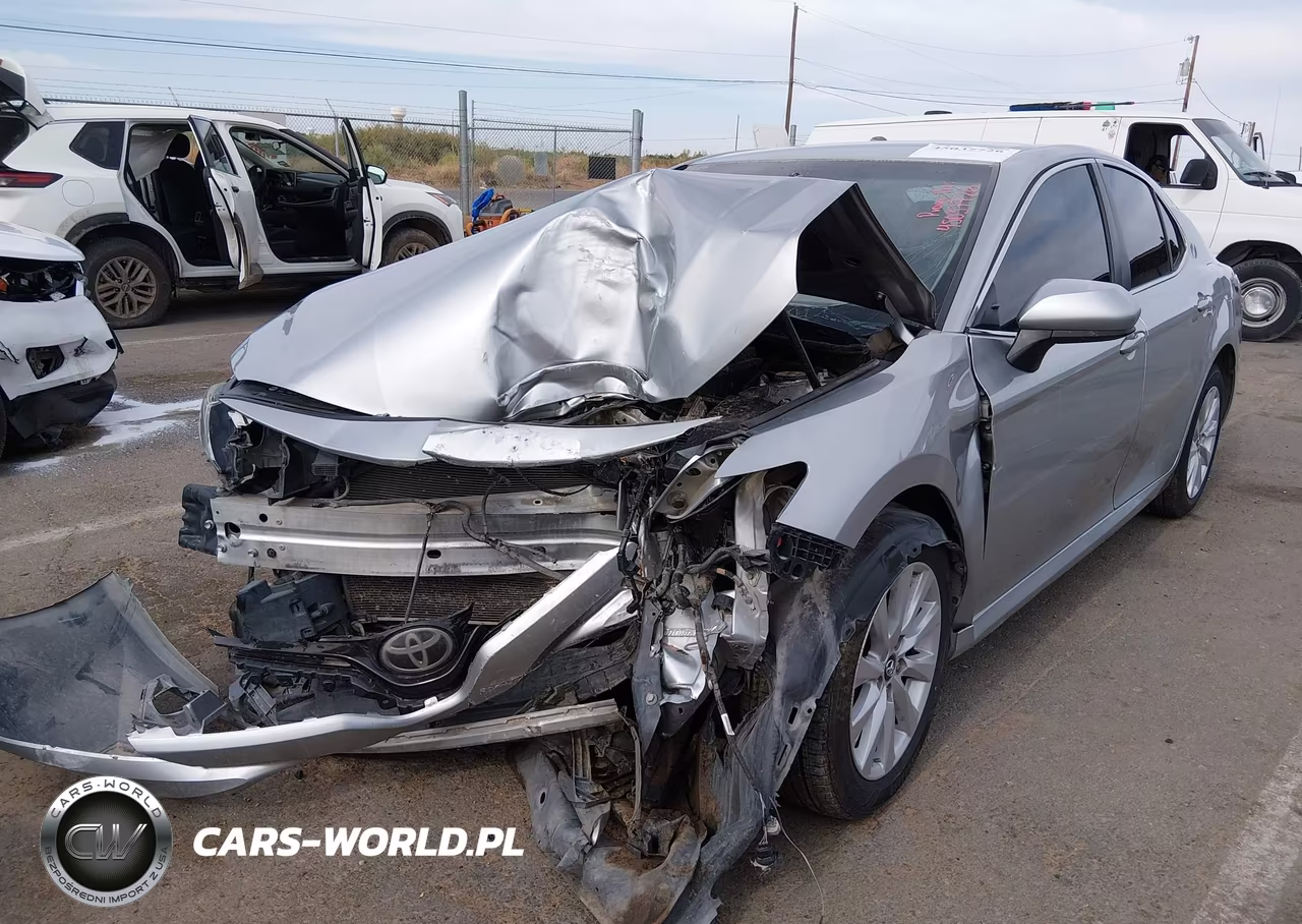 2018 Toyota Camry Le VIN:4T1B11HK7JU063491 - 2