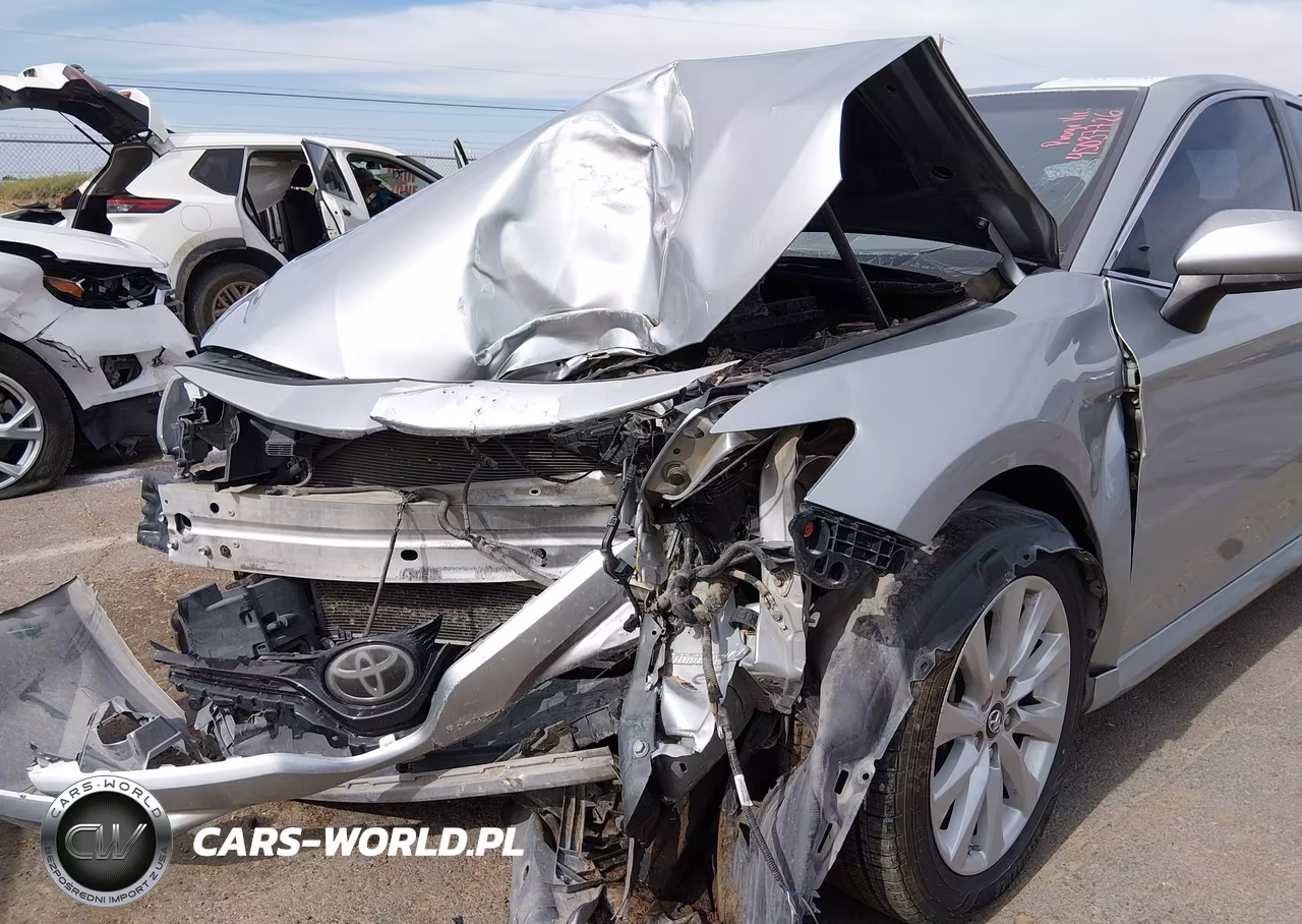 2018 Toyota Camry Le VIN:4T1B11HK7JU063491 - 6