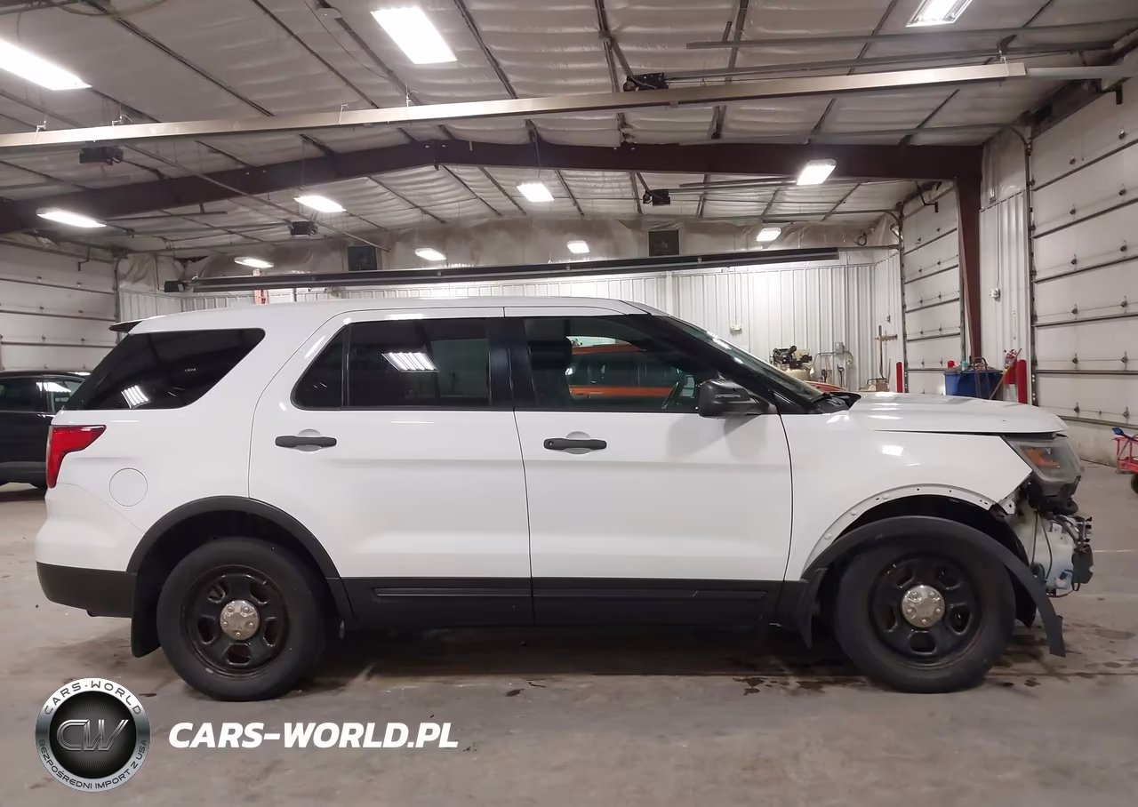 2016 Ford Utility Police Interceptor VIN:1FM5K8AR0GGA37266 - 14