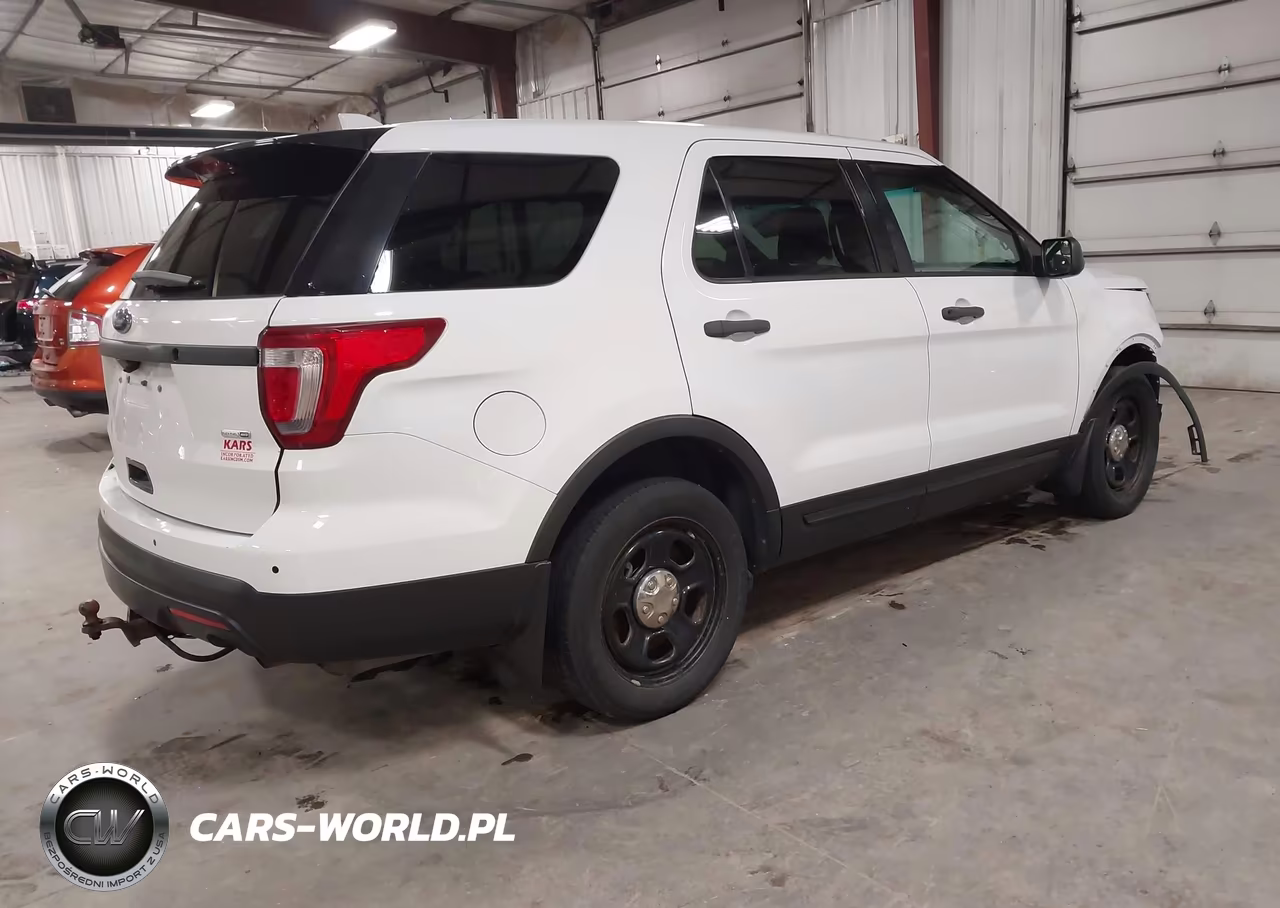 2016 Ford Utility Police Interceptor VIN:1FM5K8AR0GGA37266 - 4