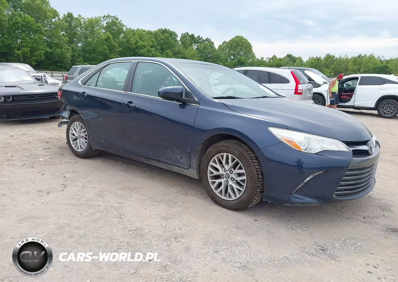 2016 Toyota Camry Le