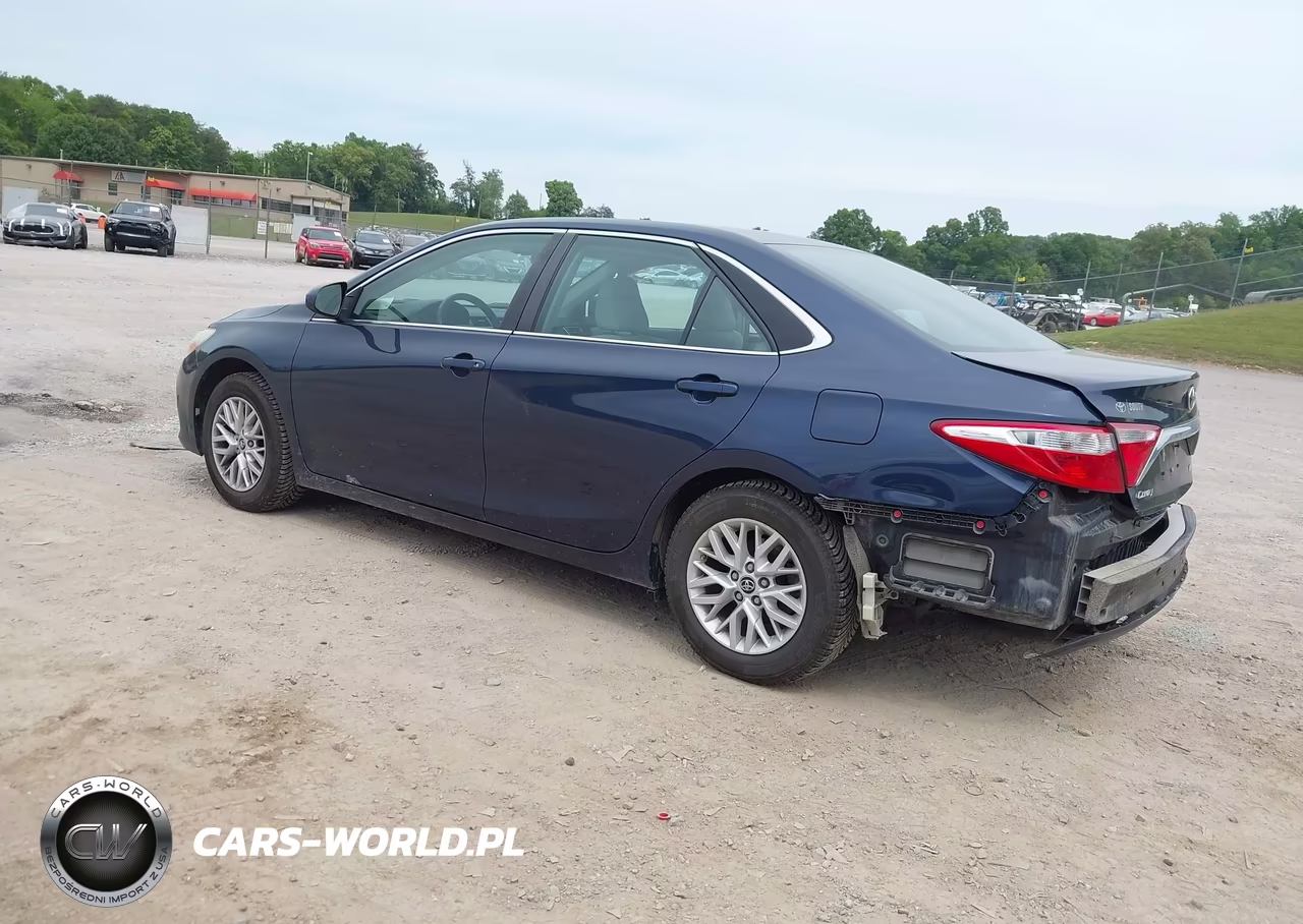 2016 Toyota Camry Le VIN:4T1BF1FKXGU536071 - 3