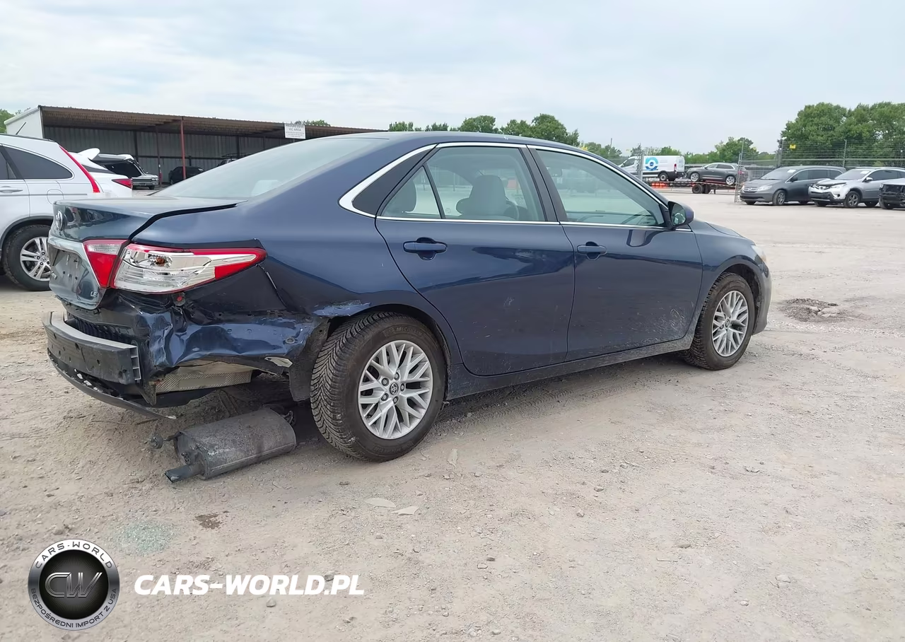 2016 Toyota Camry Le VIN:4T1BF1FKXGU536071 - 4