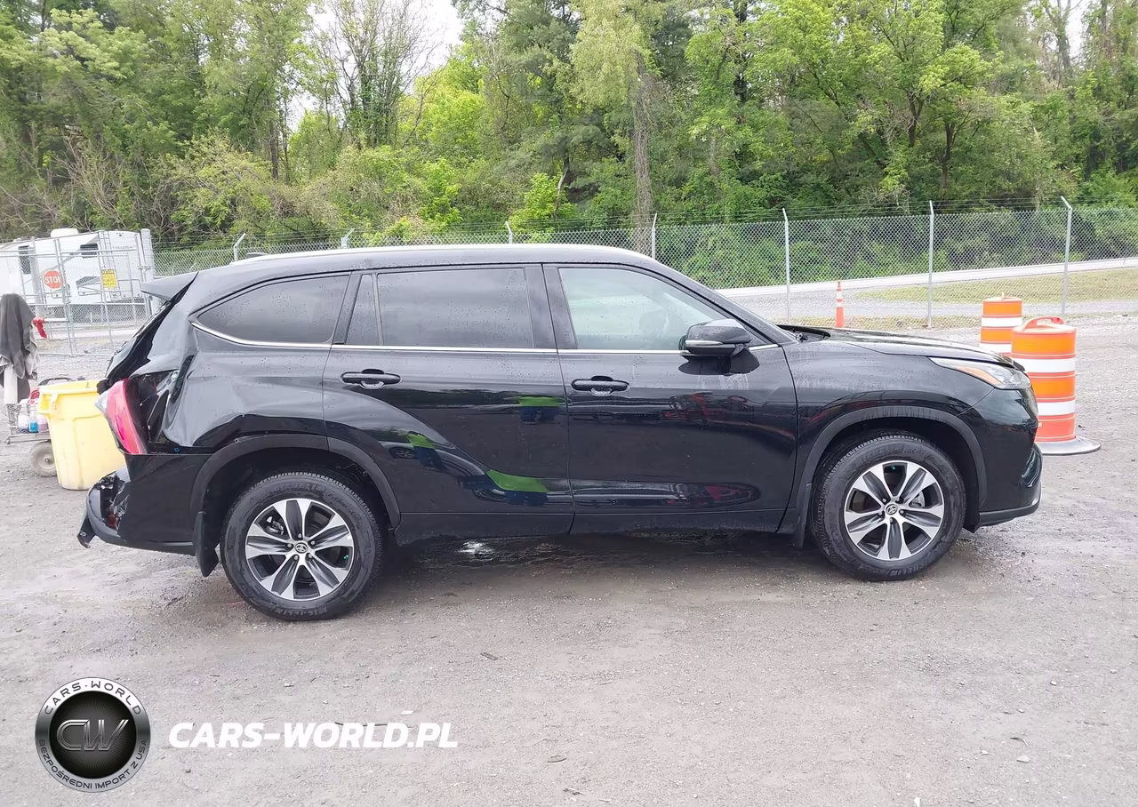 2020 Toyota Highlander Xle VIN:5TDGZRBH1LS518096 - 13