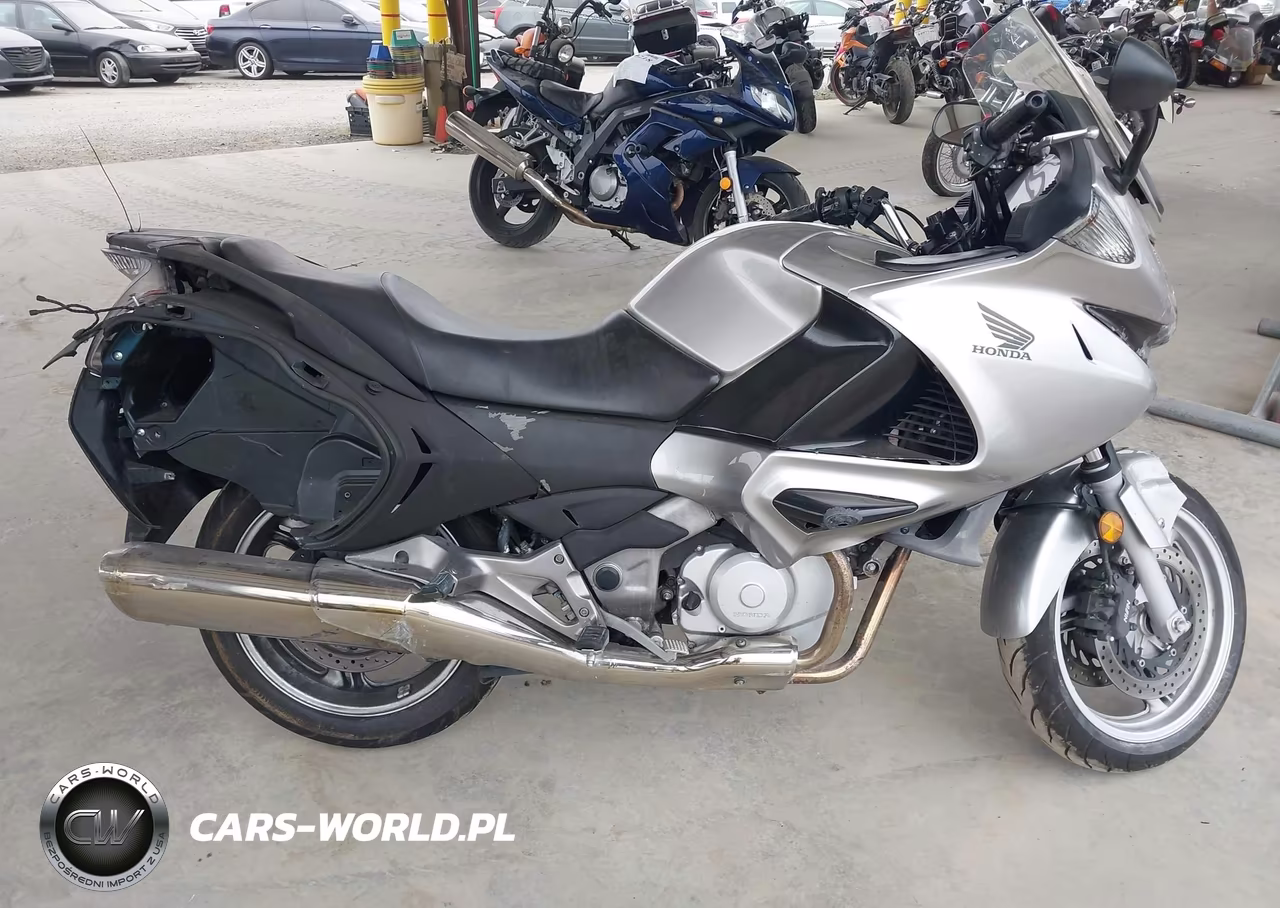 2010 Honda Nt700 V VIN:VTMRC522XAE000286 - 12