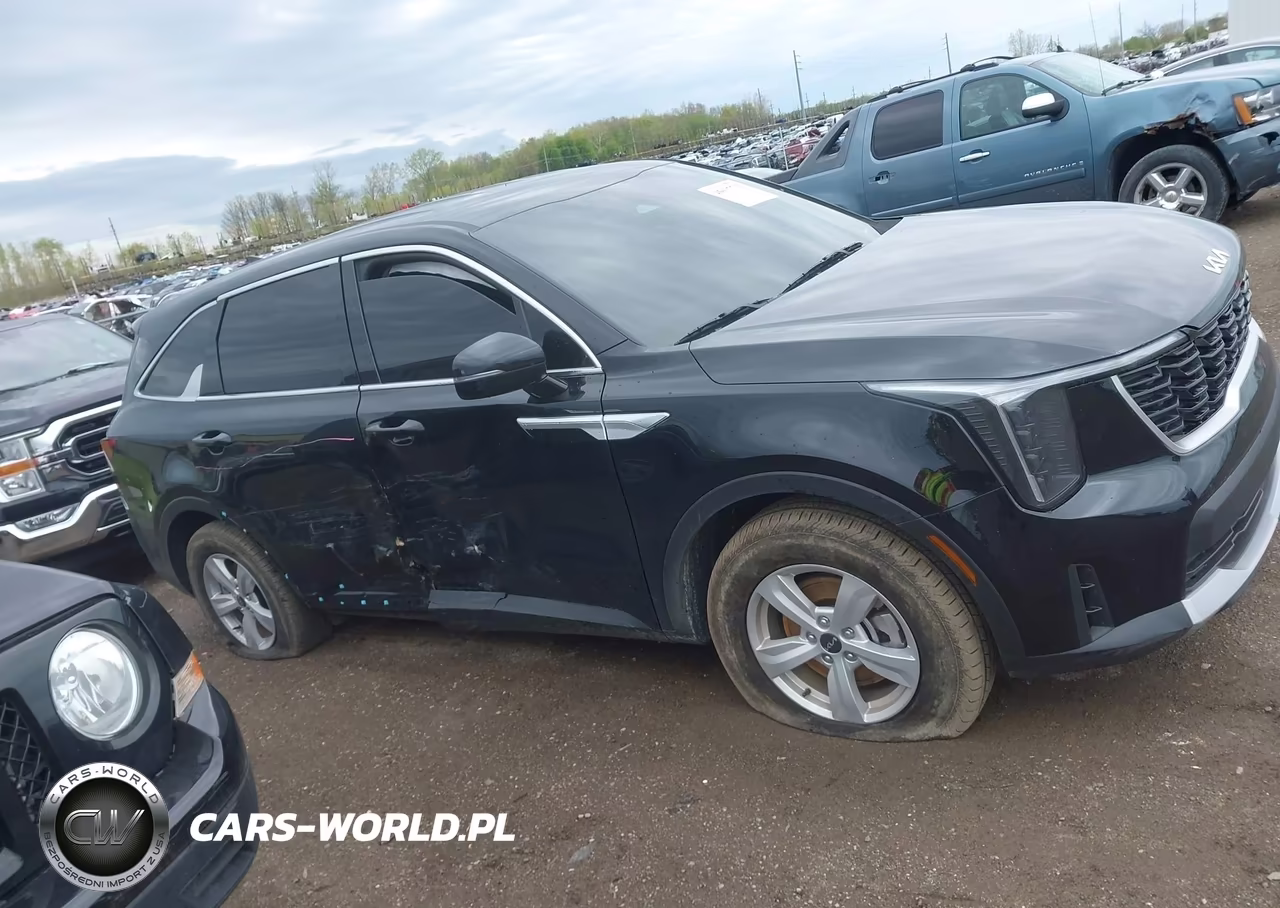 2026 Kia Sorento Lx VIN:5XYRG4JC2TG416407 - 13