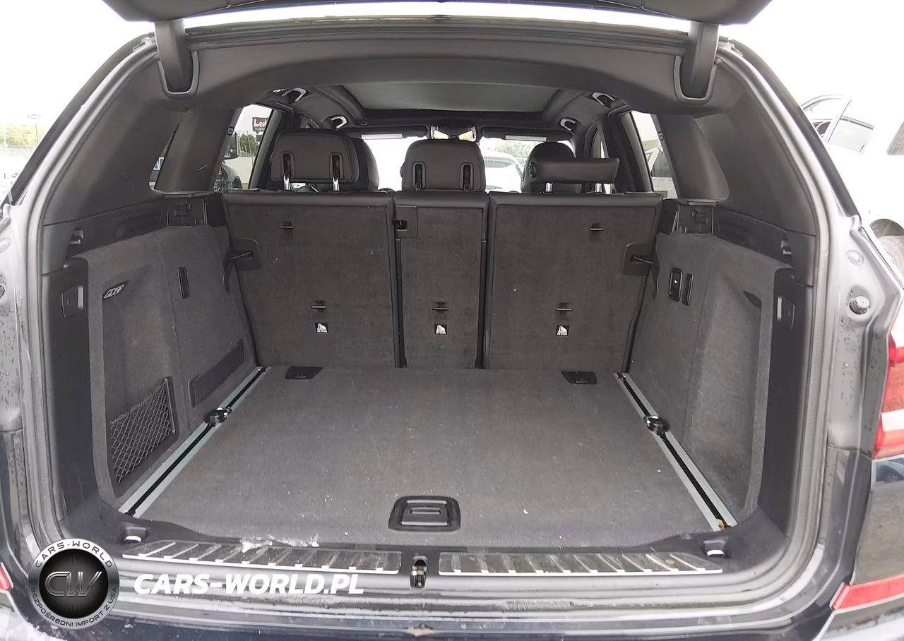 2019 BMW X3 xDrive30I VIN:5UXTR9C51KLP90701 - 16