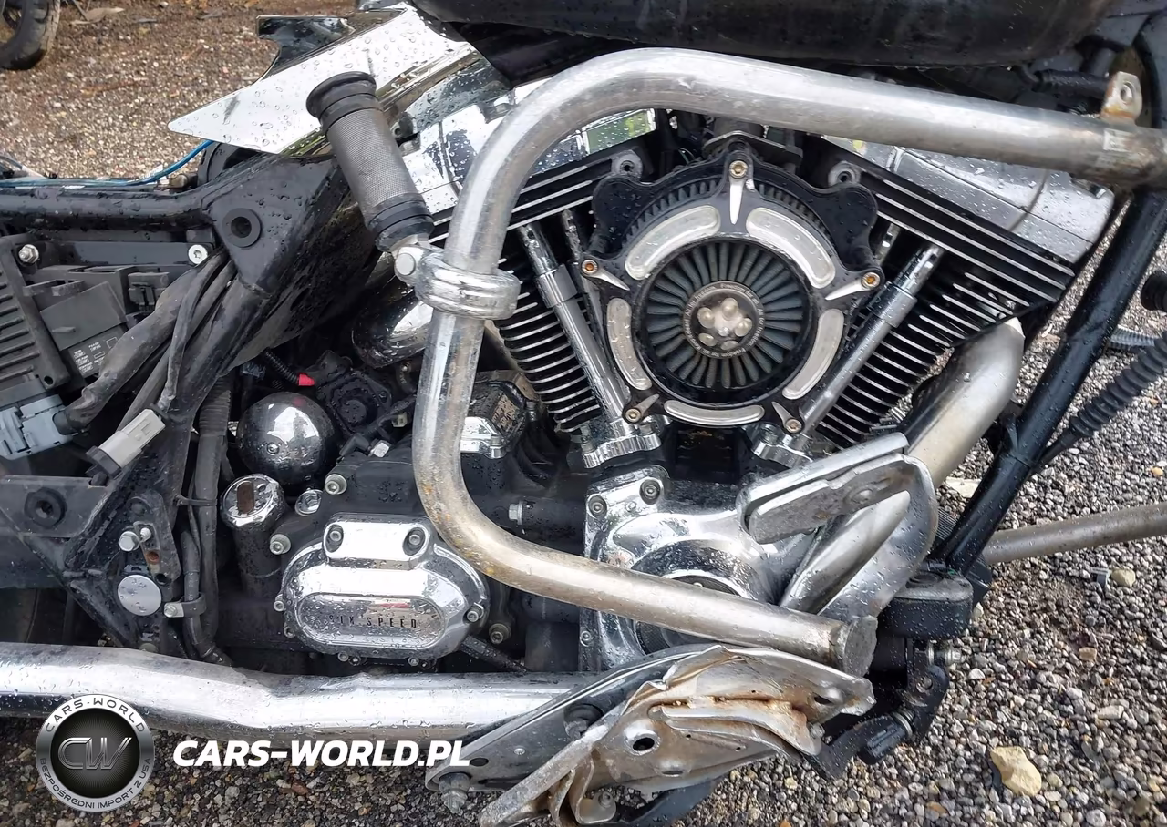 2007 Harley-Davidson Flhx VIN:1HD1KB4117Y643805 - 8
