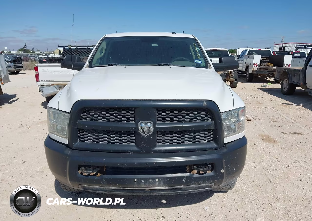 2018 Ram 2500 Tradesman 4X4 8' Box VIN:3C6TR5HT7JG242156 - 12