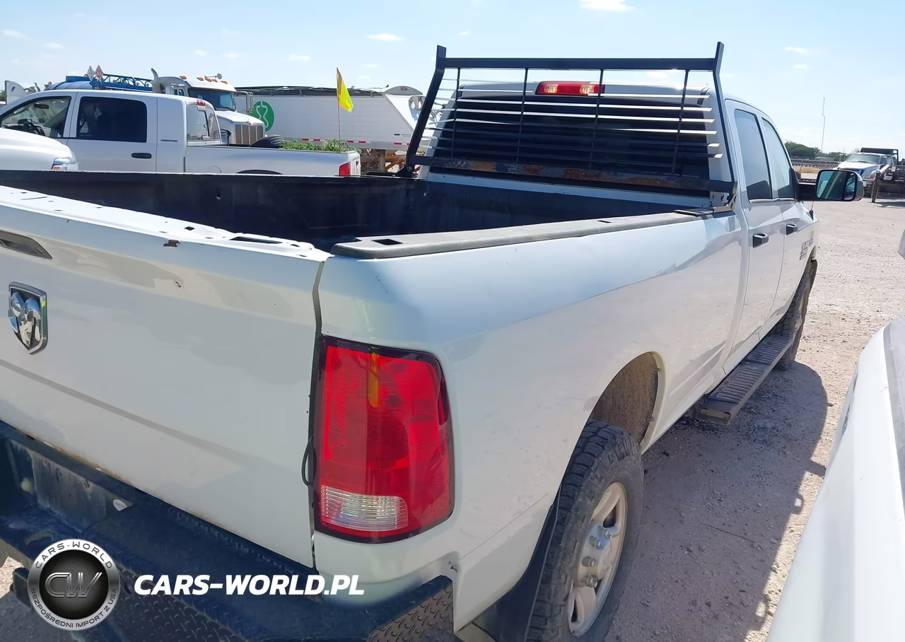 2018 Ram 2500 Tradesman 4X4 8' Box VIN:3C6TR5HT7JG242156 - 4