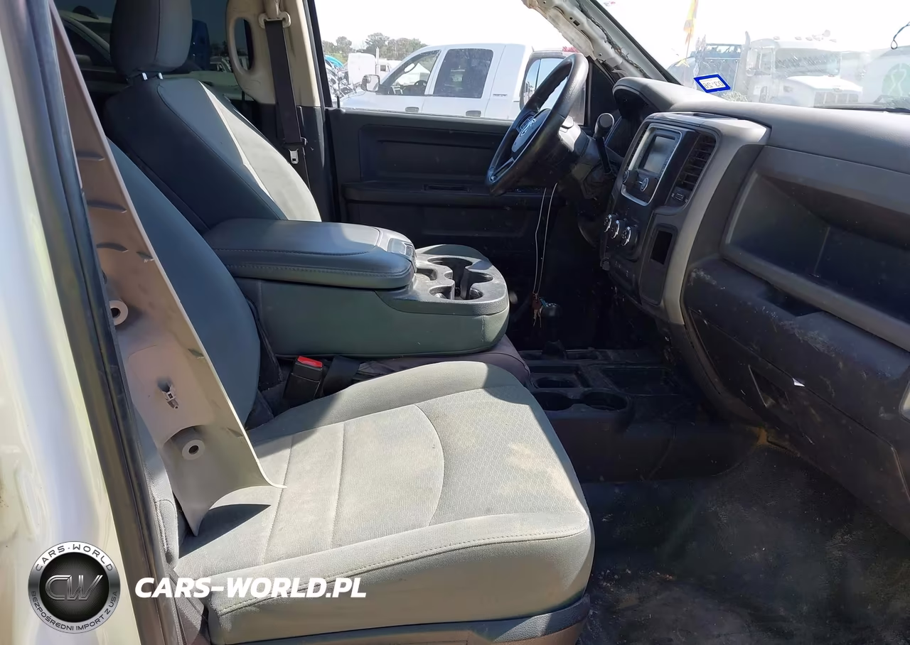 2018 Ram 2500 Tradesman 4X4 8' Box VIN:3C6TR5HT7JG242156 - 5