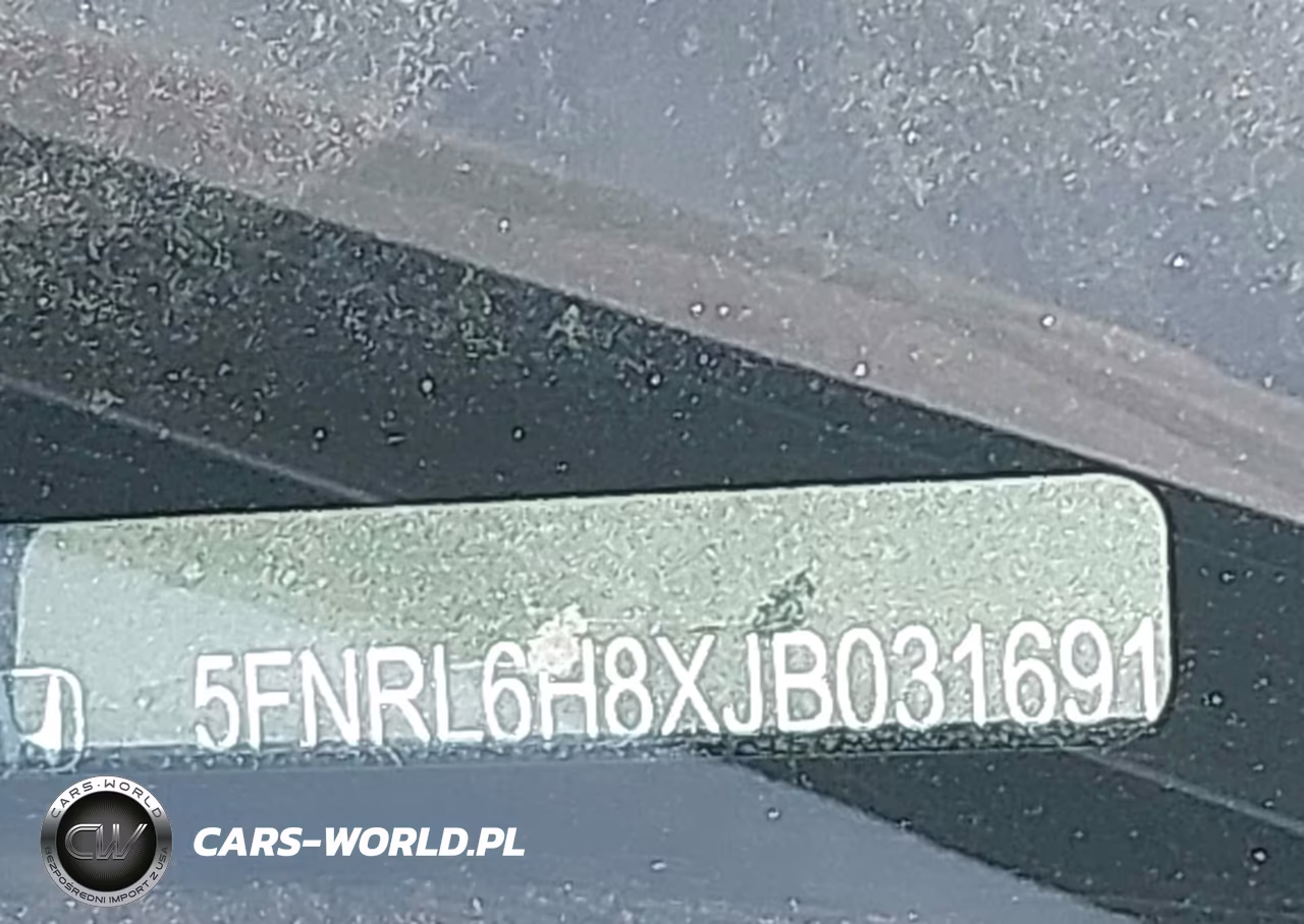2018 Honda Odyssey Touring VIN:5FNRL6H8XJB031691 - 17