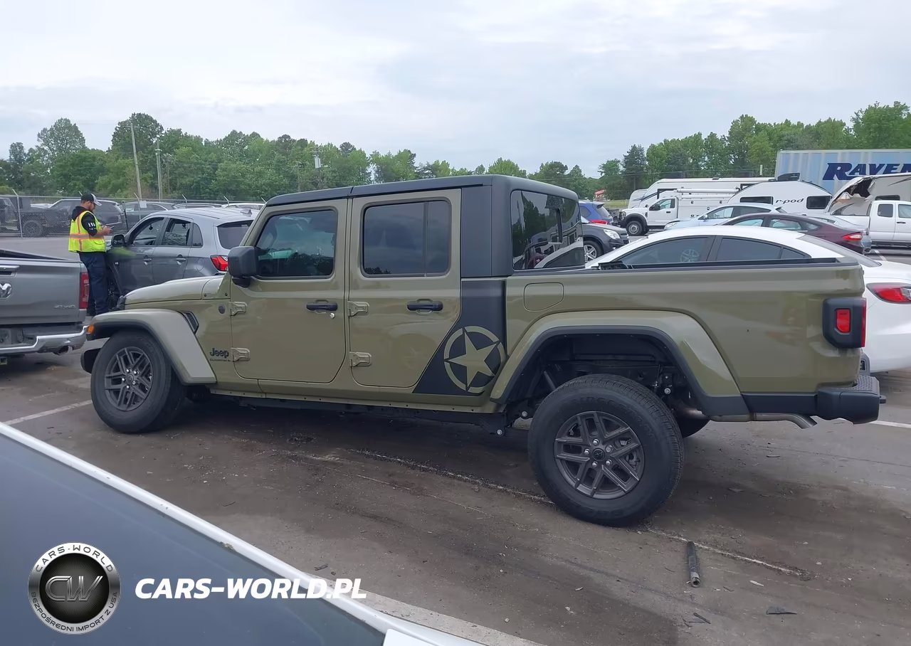 2025 Jeep Gladiator Sport S VIN:1C6PJTAG5SL520308 - 14