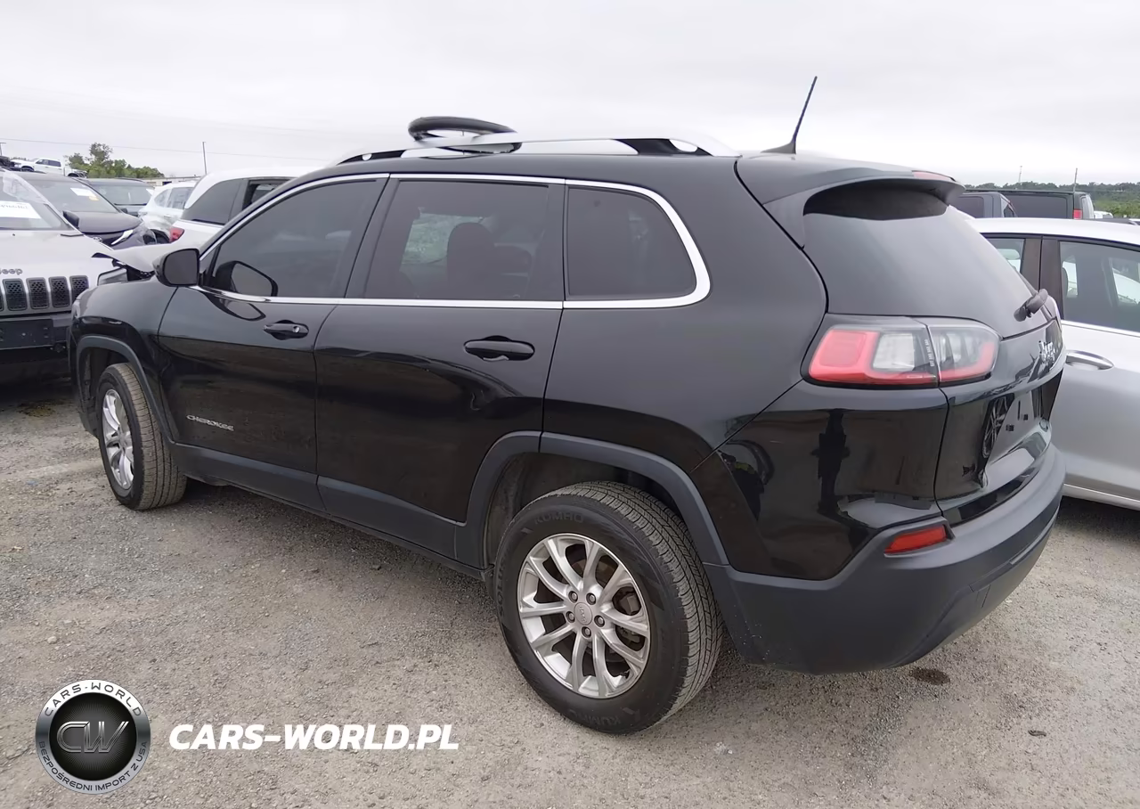 2019 Jeep Cherokee Latitude Fwd VIN:1C4PJLCB2KD331667 - 3