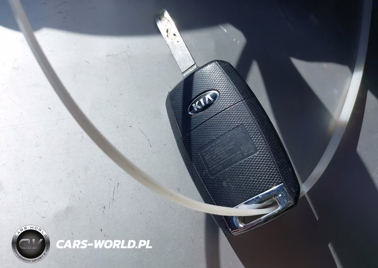2019 Kia Optima Lx VIN:5XXGT4L30KG369977 - 11