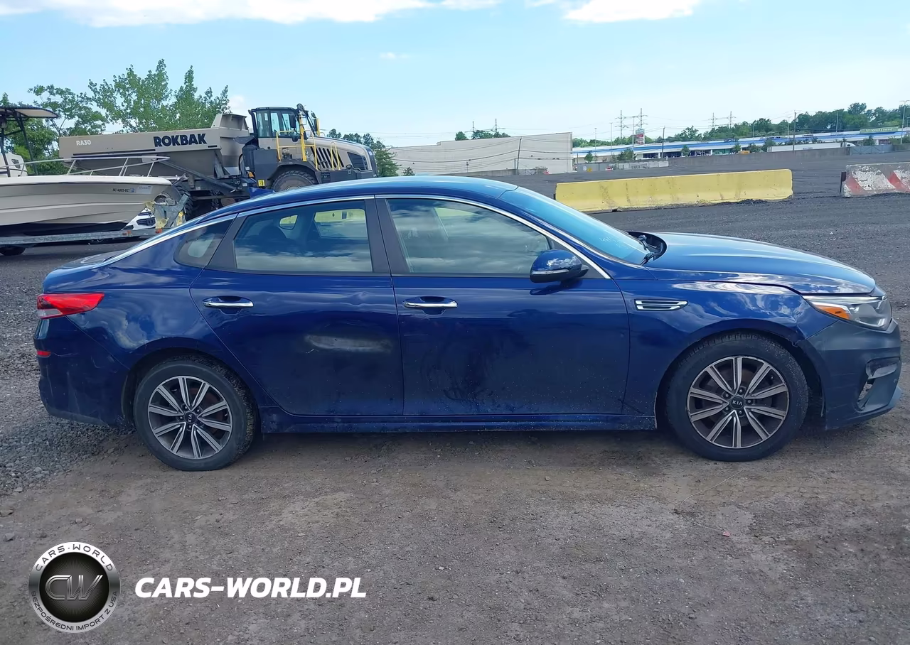 2019 Kia Optima Lx VIN:5XXGT4L30KG369977 - 13