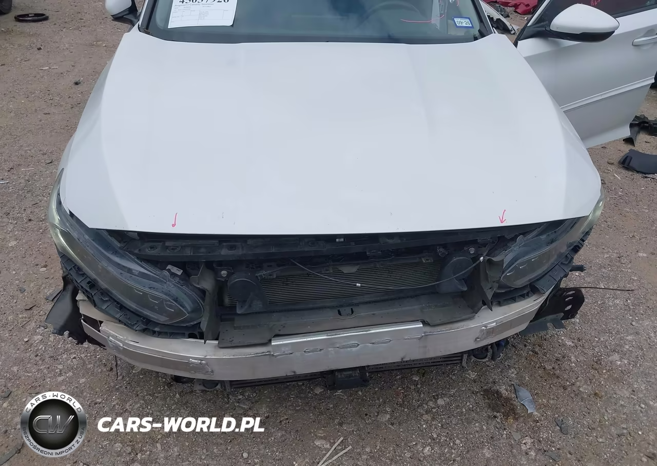 2018 Honda Accord Touring VIN:1HGCV1F99JA013661 - 6