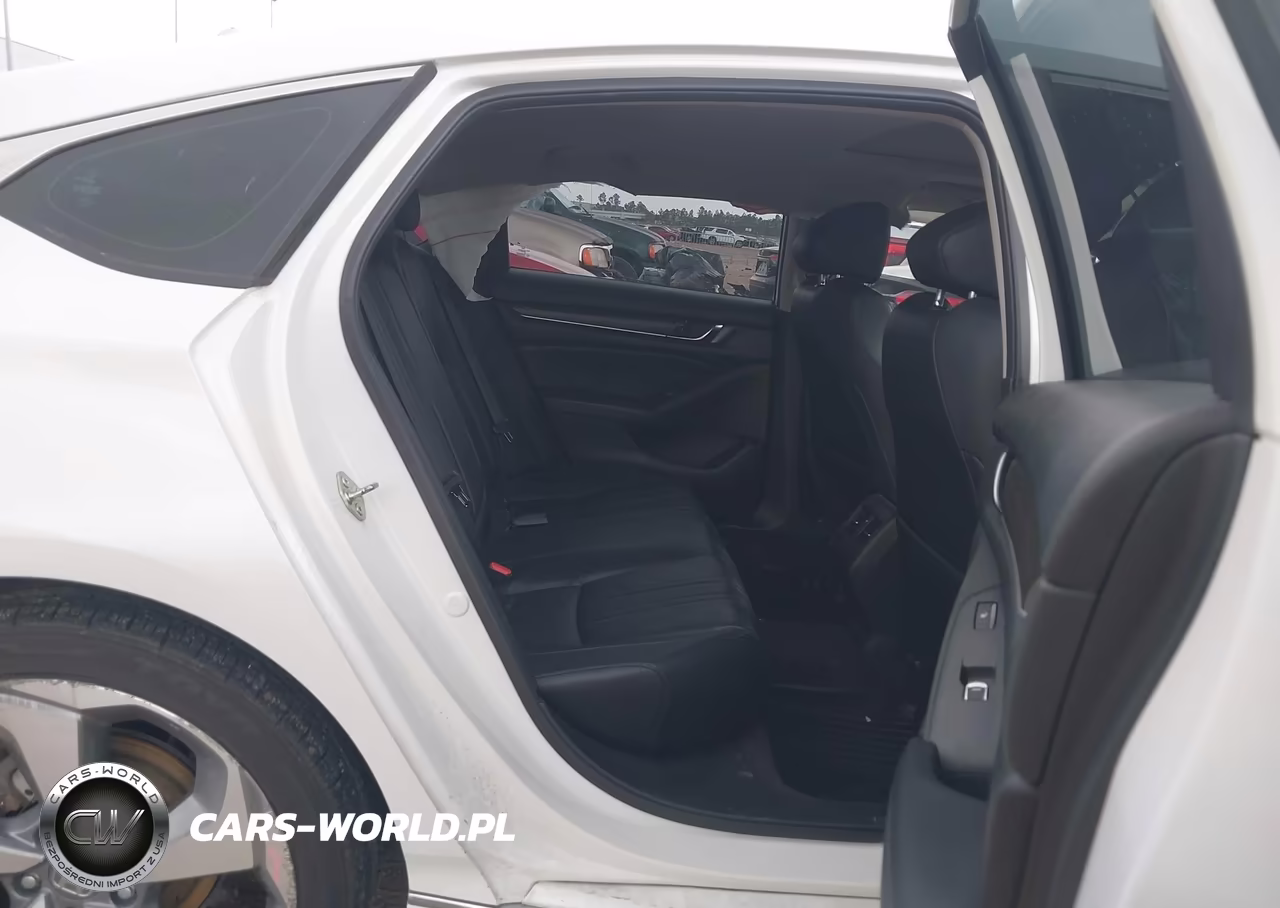 2018 Honda Accord Touring VIN:1HGCV1F99JA013661 - 8