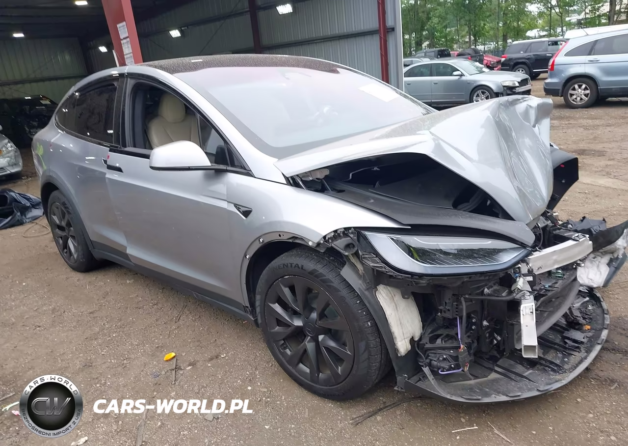 2025 Tesla Model X Long Range – zdjęcie 1 z 18
