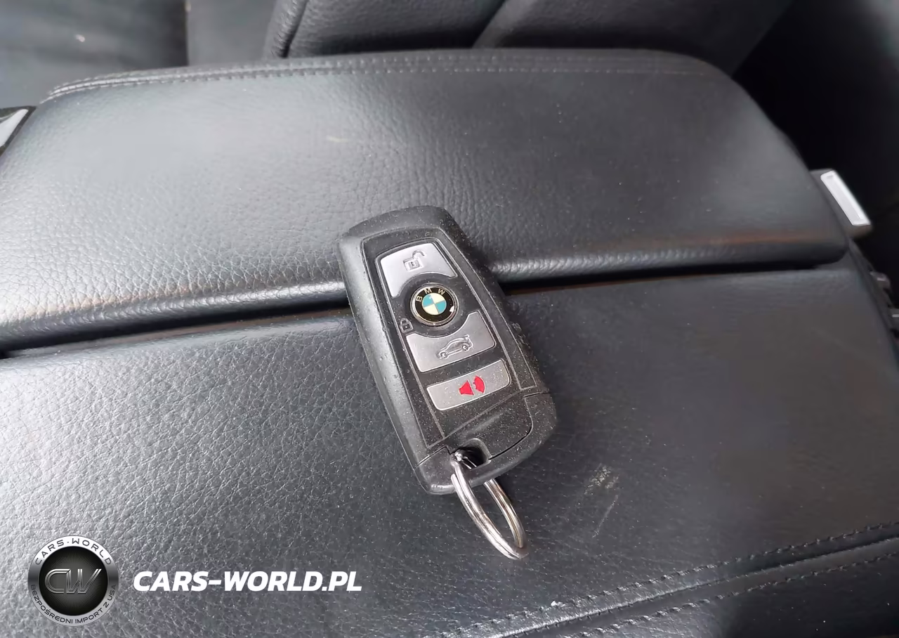 2013 BMW 528I xDrive VIN:WBAXH5C52DD110572 - 11