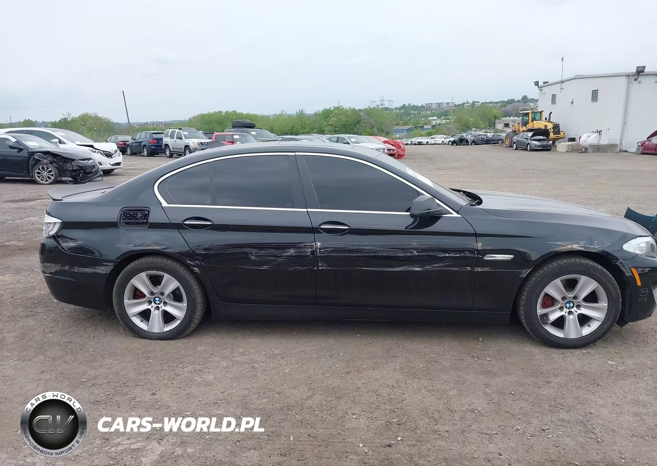 2013 BMW 528I xDrive VIN:WBAXH5C52DD110572 - 13