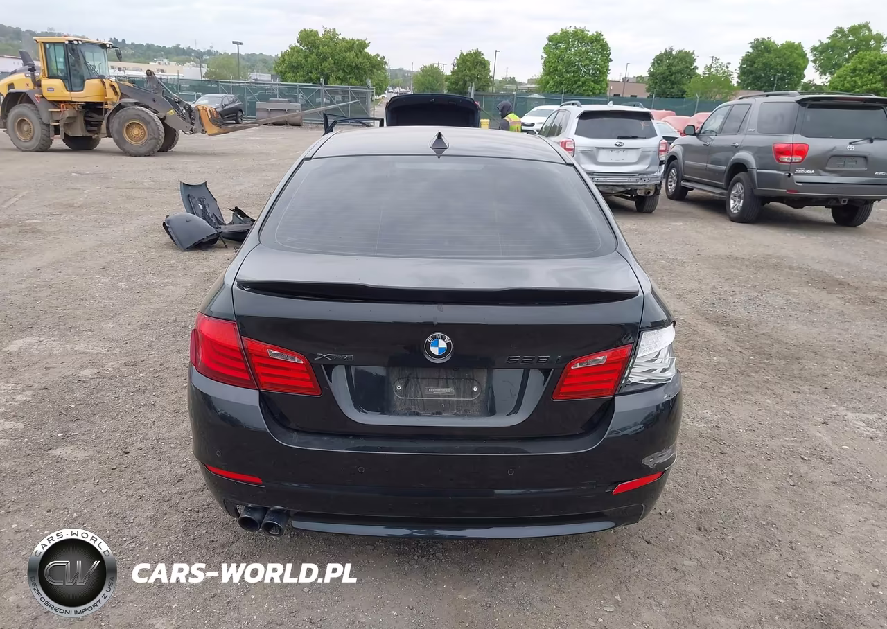 2013 BMW 528I xDrive VIN:WBAXH5C52DD110572 - 16