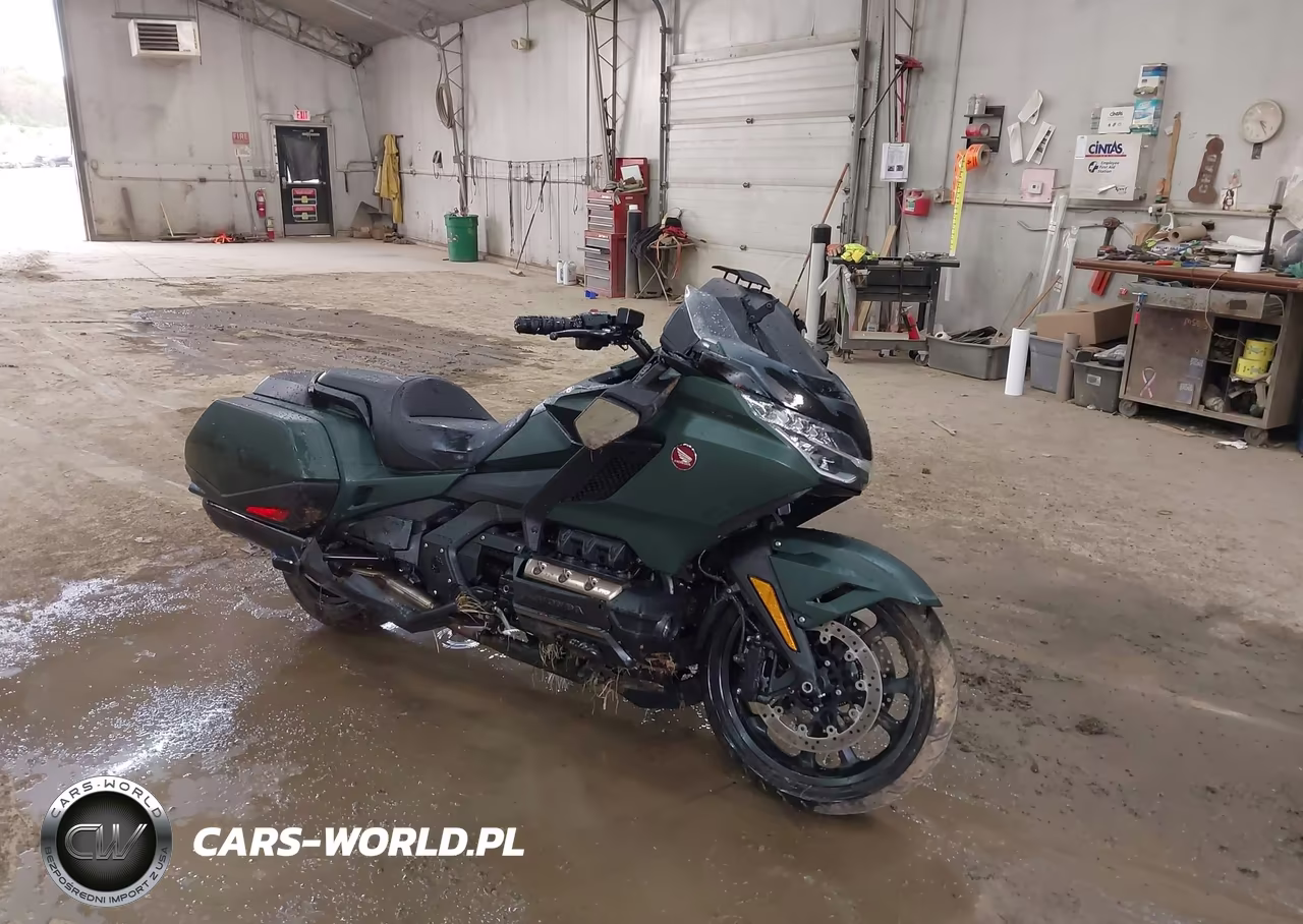 2024 Honda Gl1800 B